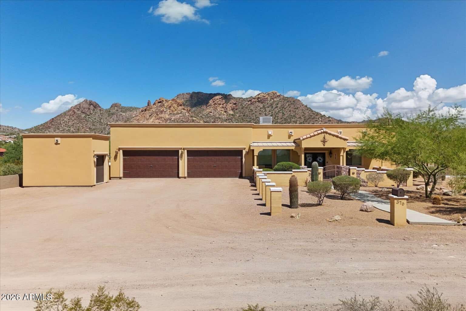 370 E Canyon Street, Apache Junction, AZ 85119 — photo 4 of 25