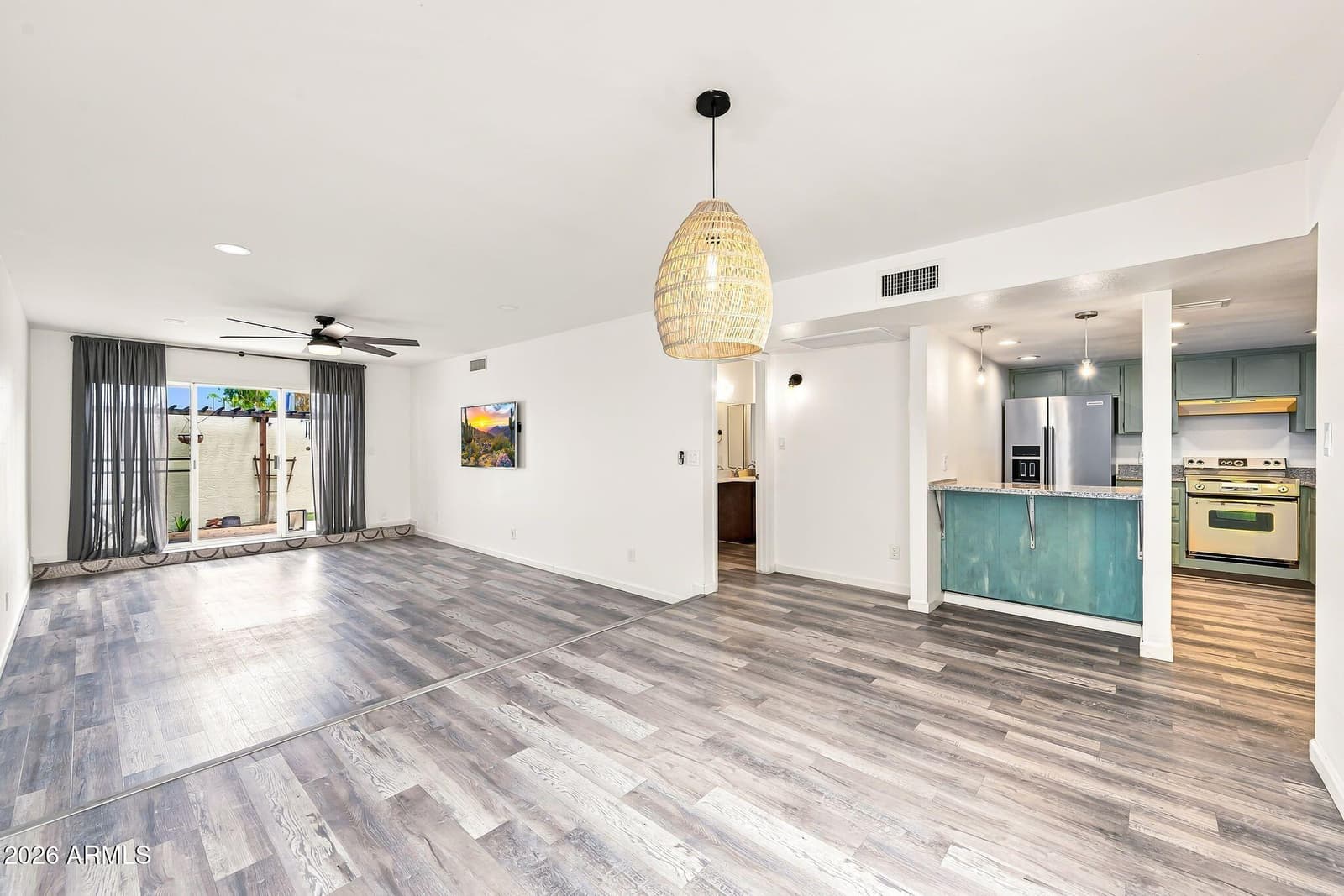 5205 S Hazelton Lane, Tempe, AZ 85283 — photo 10 of 47