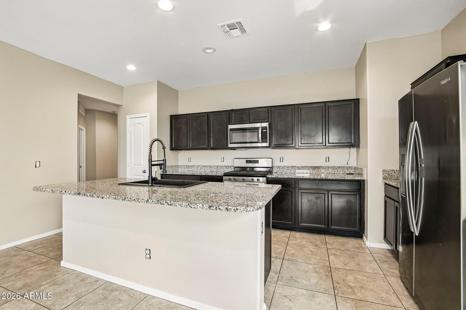30943 W Mulberry Drive, Buckeye, AZ 85396 — photo 7 of 29