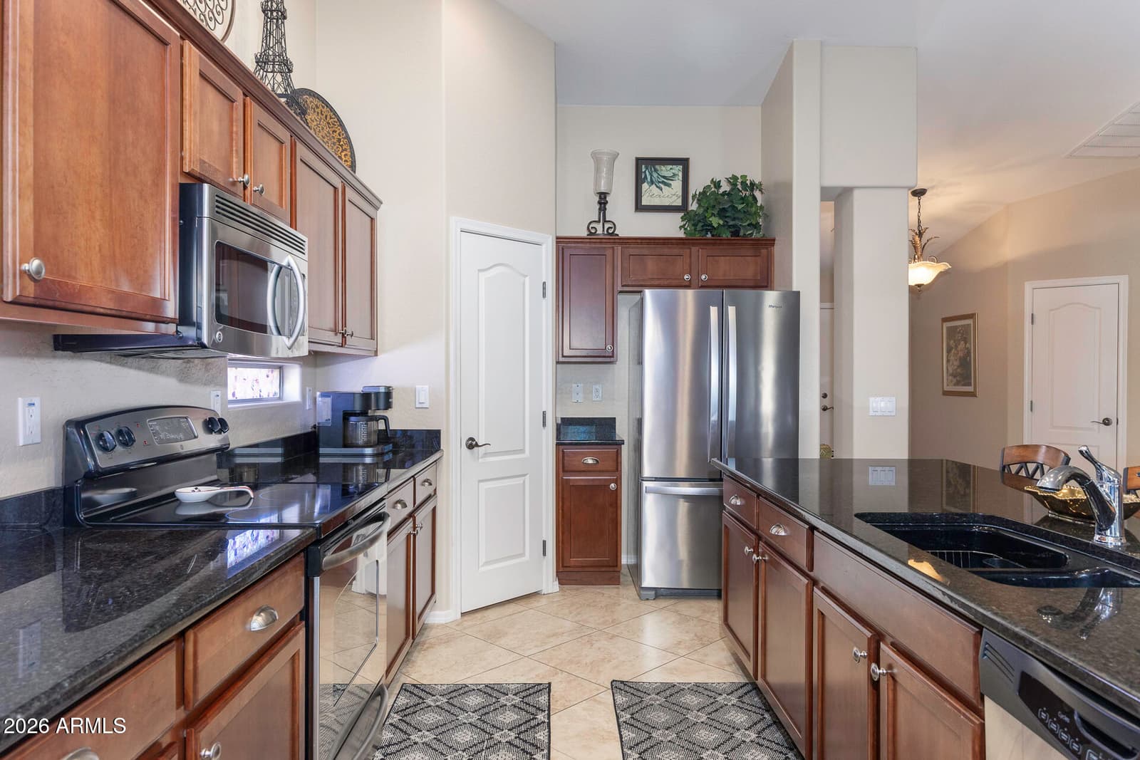 121 S Agua Fria Lane, Casa Grande, AZ 85194 — photo 12 of 33