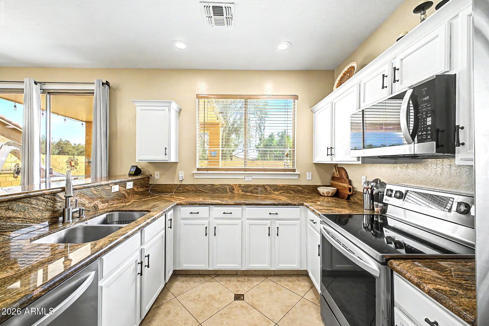 16910 W Rimrock Street, Surprise, AZ 85388 — photo 8 of 23