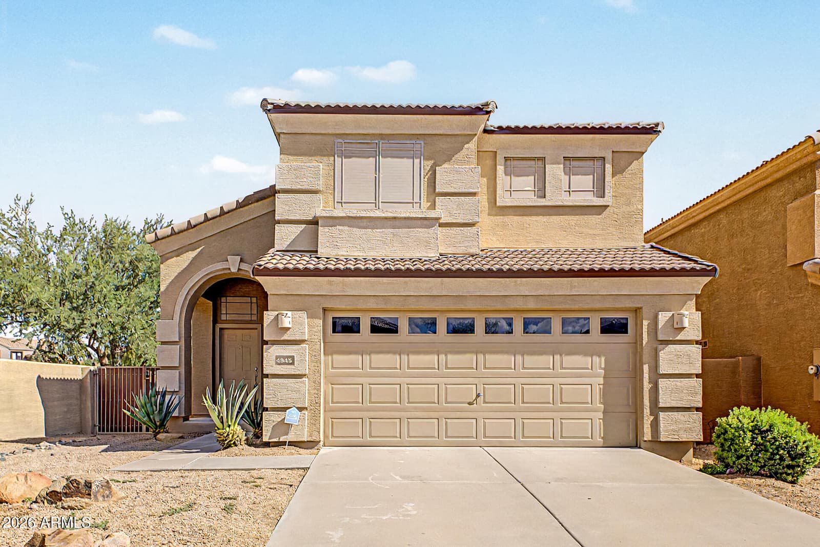 4945 E Roberta Drive, Cave Creek, AZ 85331 — photo 2 of 36