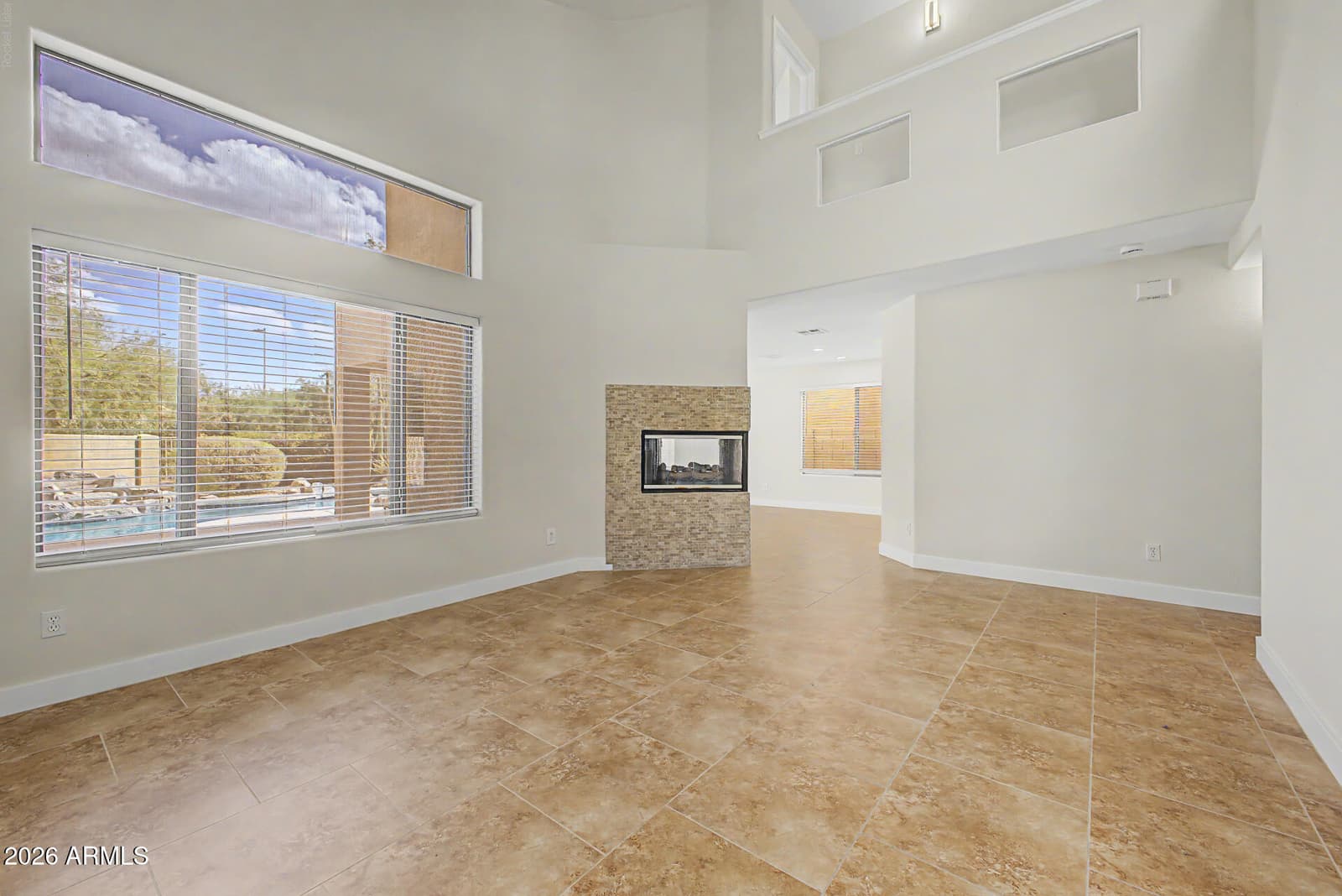 4945 E Roberta Drive, Cave Creek, AZ 85331 — photo 8 of 36