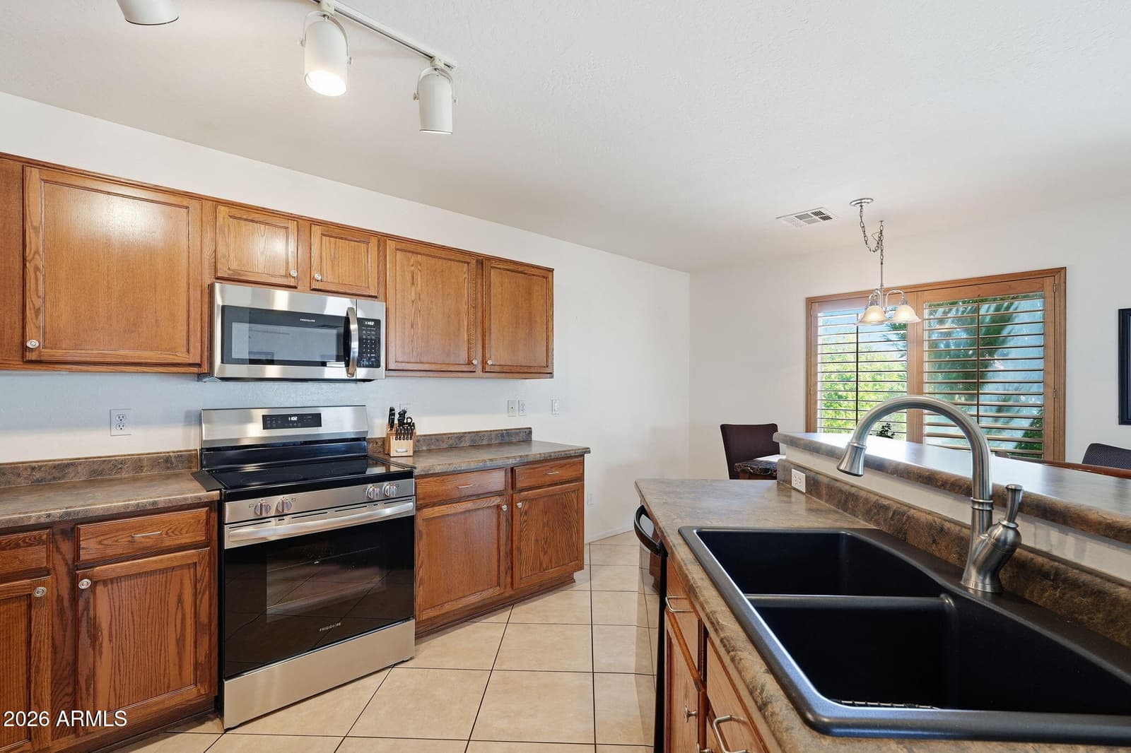 359 S 16th Street, Coolidge, AZ 85128 — photo 16 of 49