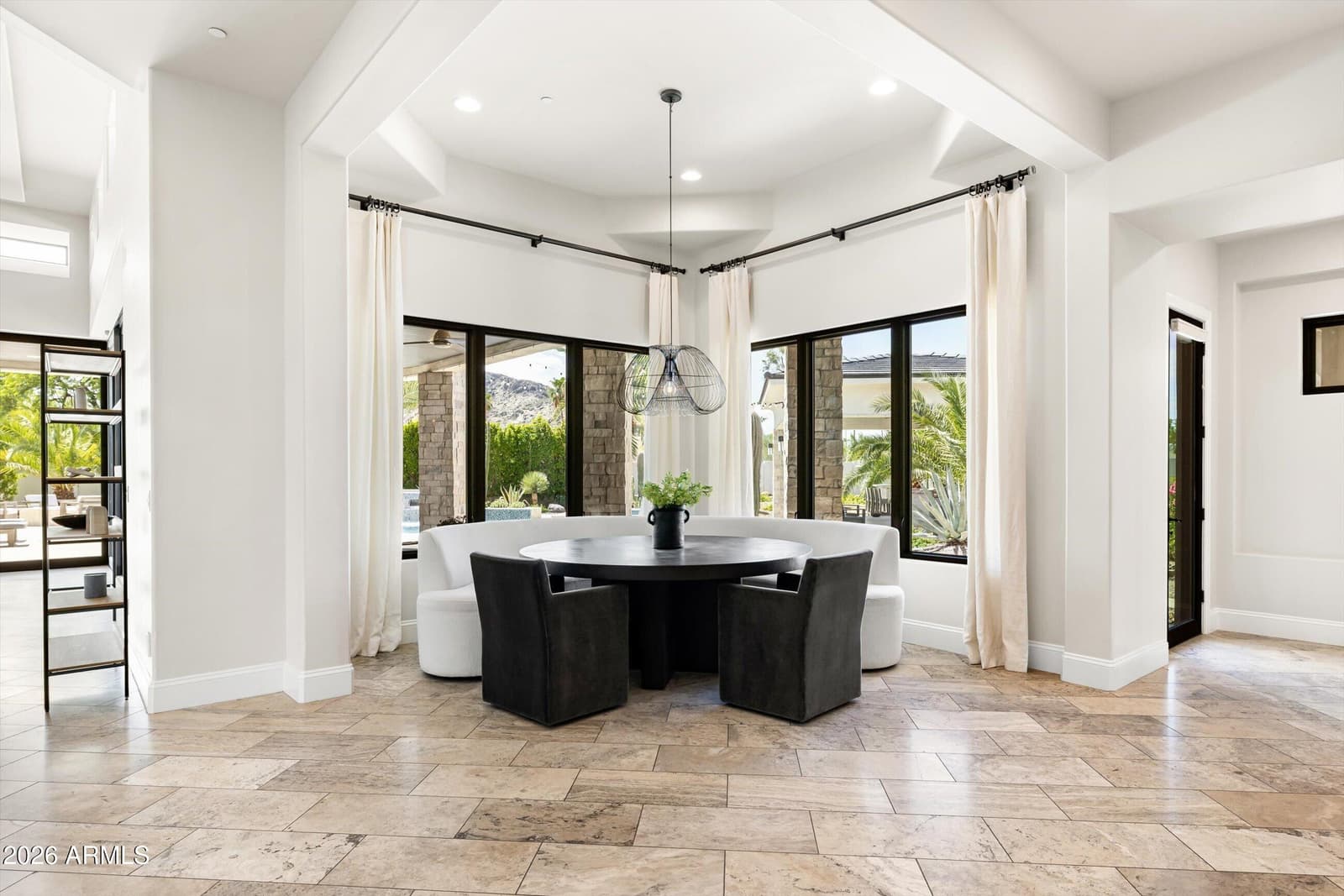 8700 N 55th Place, Paradise Valley, AZ 85253 — photo 11 of 51