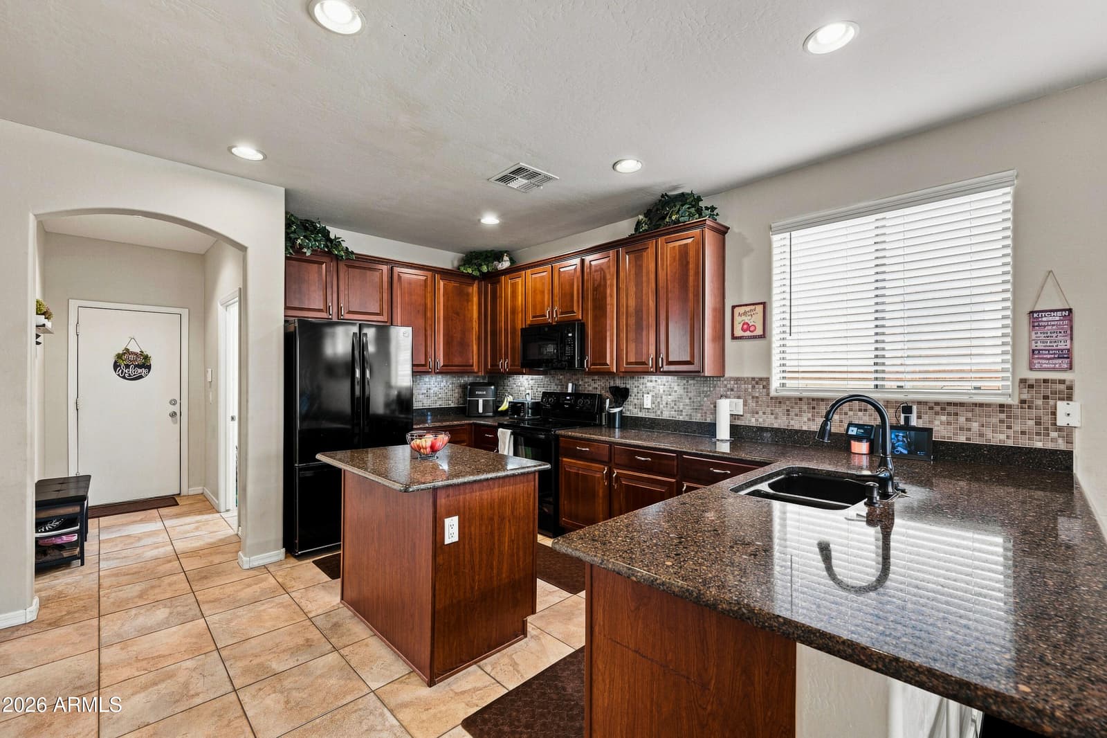 44070 W Yucca Lane, Maricopa, AZ 85138 — photo 10 of 49