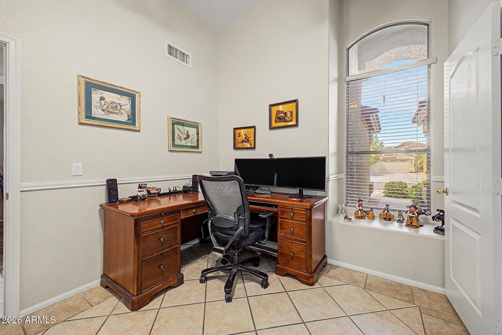 10233 W Daley Lane, Peoria, AZ 85383 — photo 25 of 40