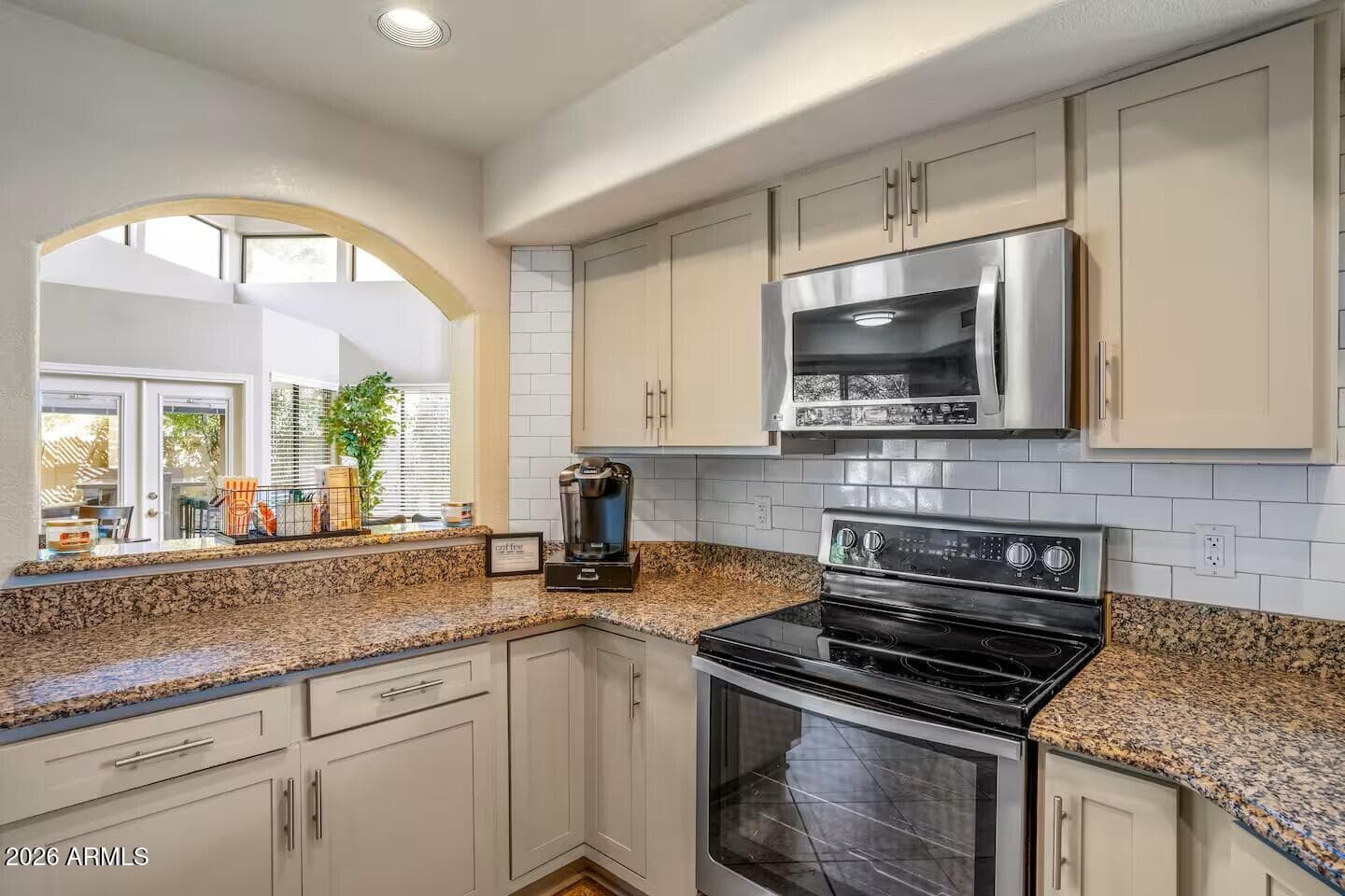 40 W Sarah Lane, Tempe, AZ 85284 — photo 6 of 19