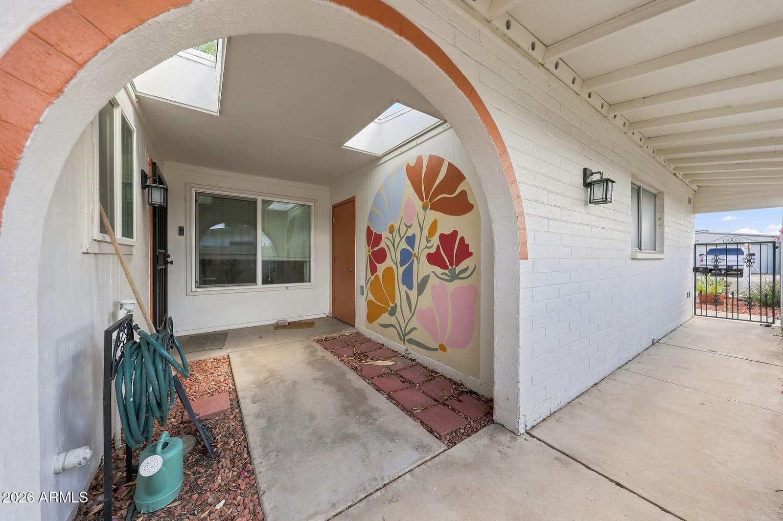410 W Laguna Drive, Tempe, AZ 85282 — photo 10 of 34