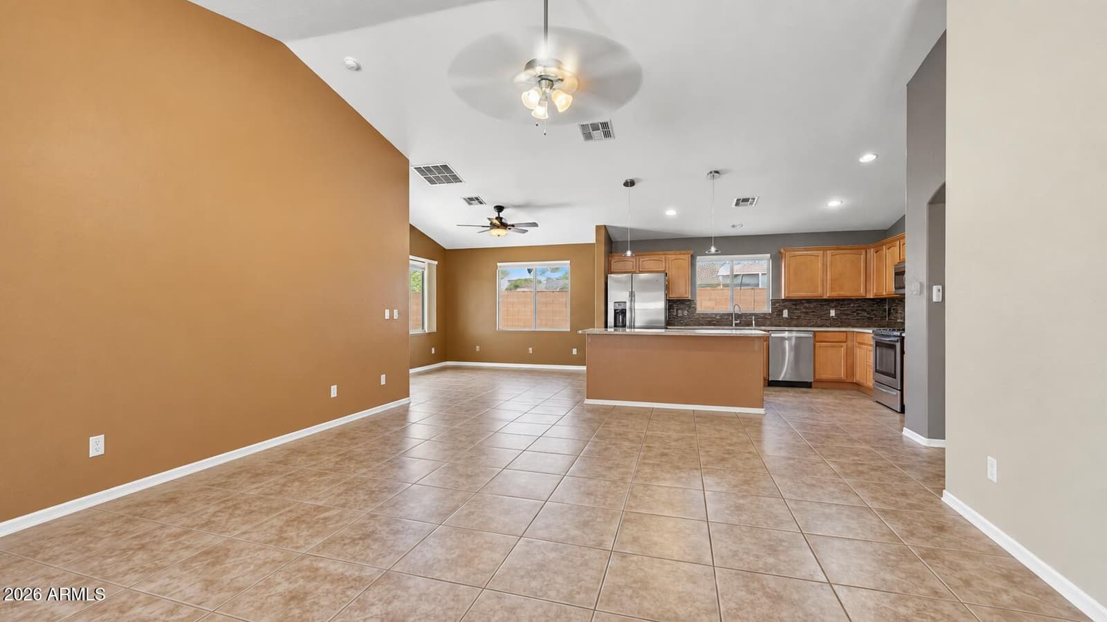 14767 N 139th Lane, Surprise, AZ 85379 — photo 5 of 27