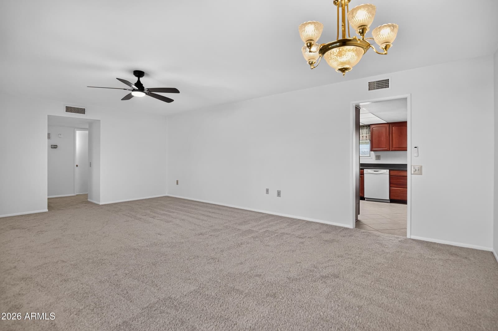 19441 N 99th Drive, Sun City, AZ 85373 — photo 4 of 41