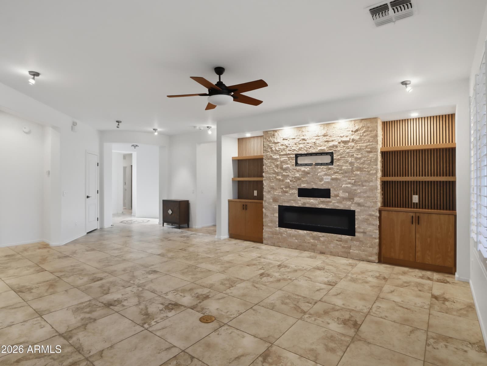 2625 N 158th Avenue, Goodyear, AZ 85395 — photo 8 of 62