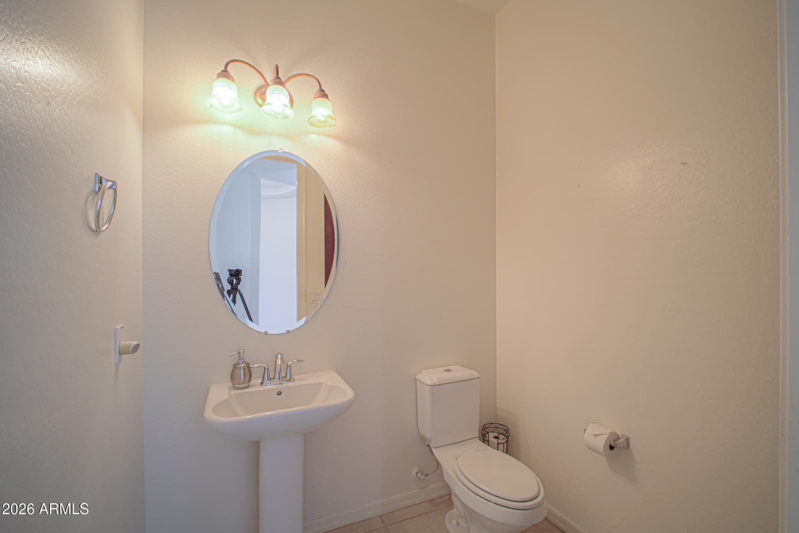 305 N Rainbow Way, Casa Grande, AZ 85194 — photo 13 of 47