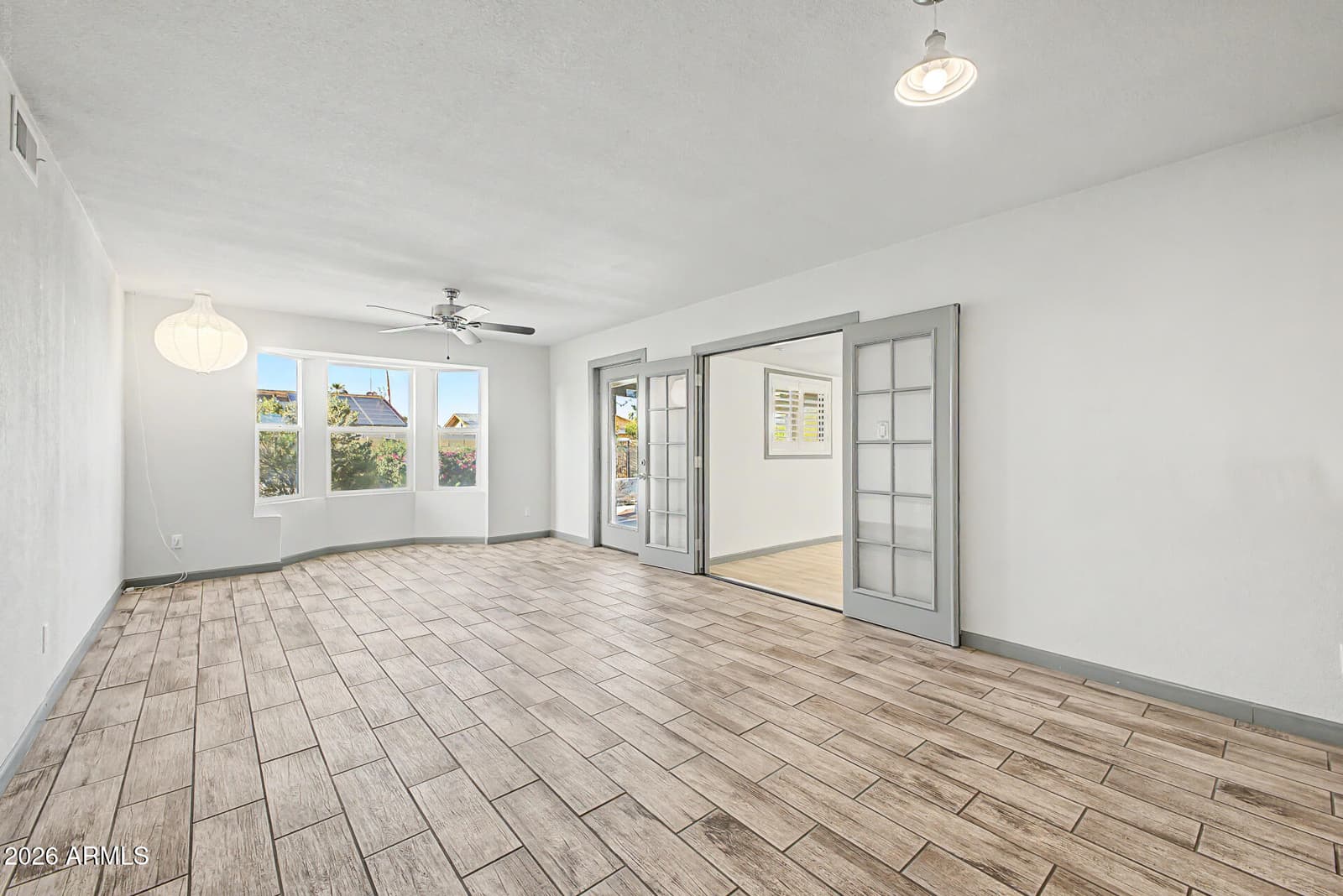 334 W Riviera Drive, Tempe, AZ 85282 — photo 13 of 43