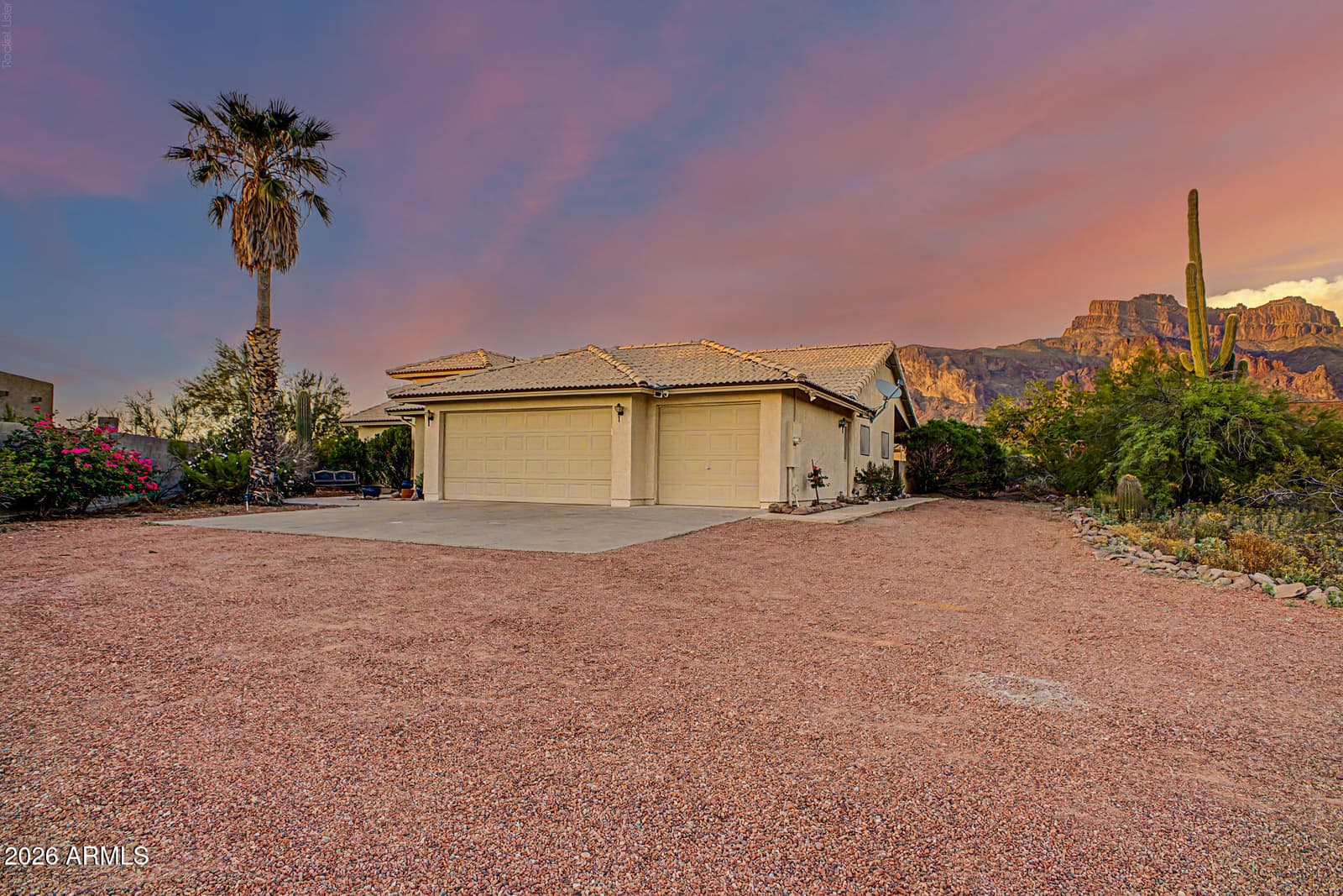 5674 E 3rd Avenue, Apache Junction, AZ 85119 — photo 2 of 41