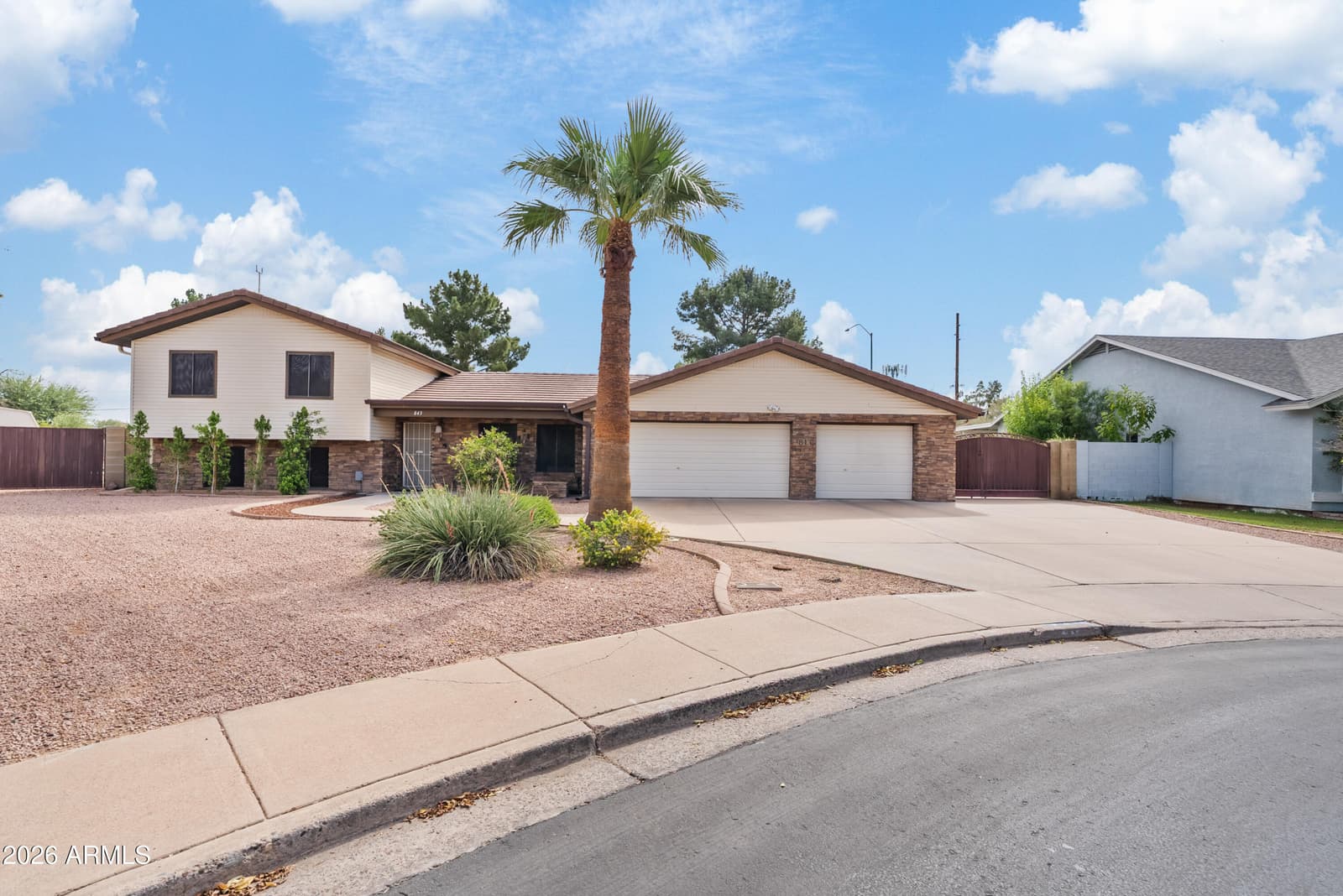 843 N Winthrop Circle, Mesa, AZ 85213 — photo 6 of 41