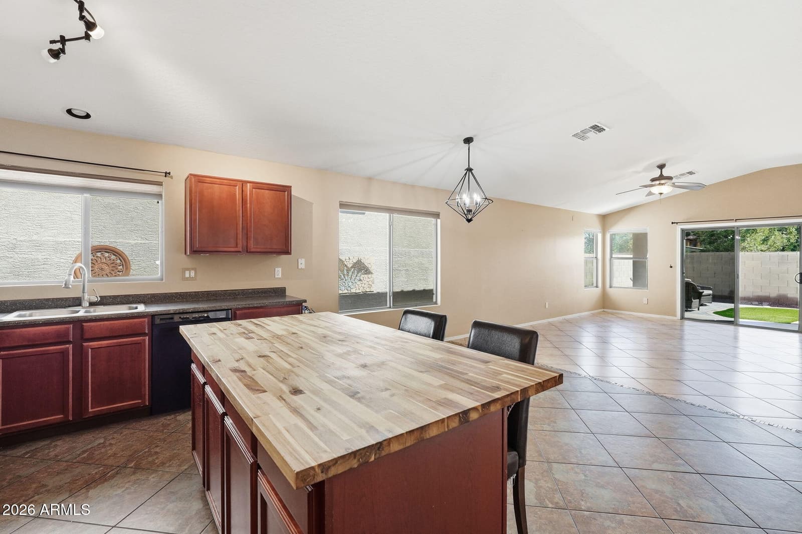9411 S 35th Drive, Laveen, AZ 85339 — photo 14 of 42