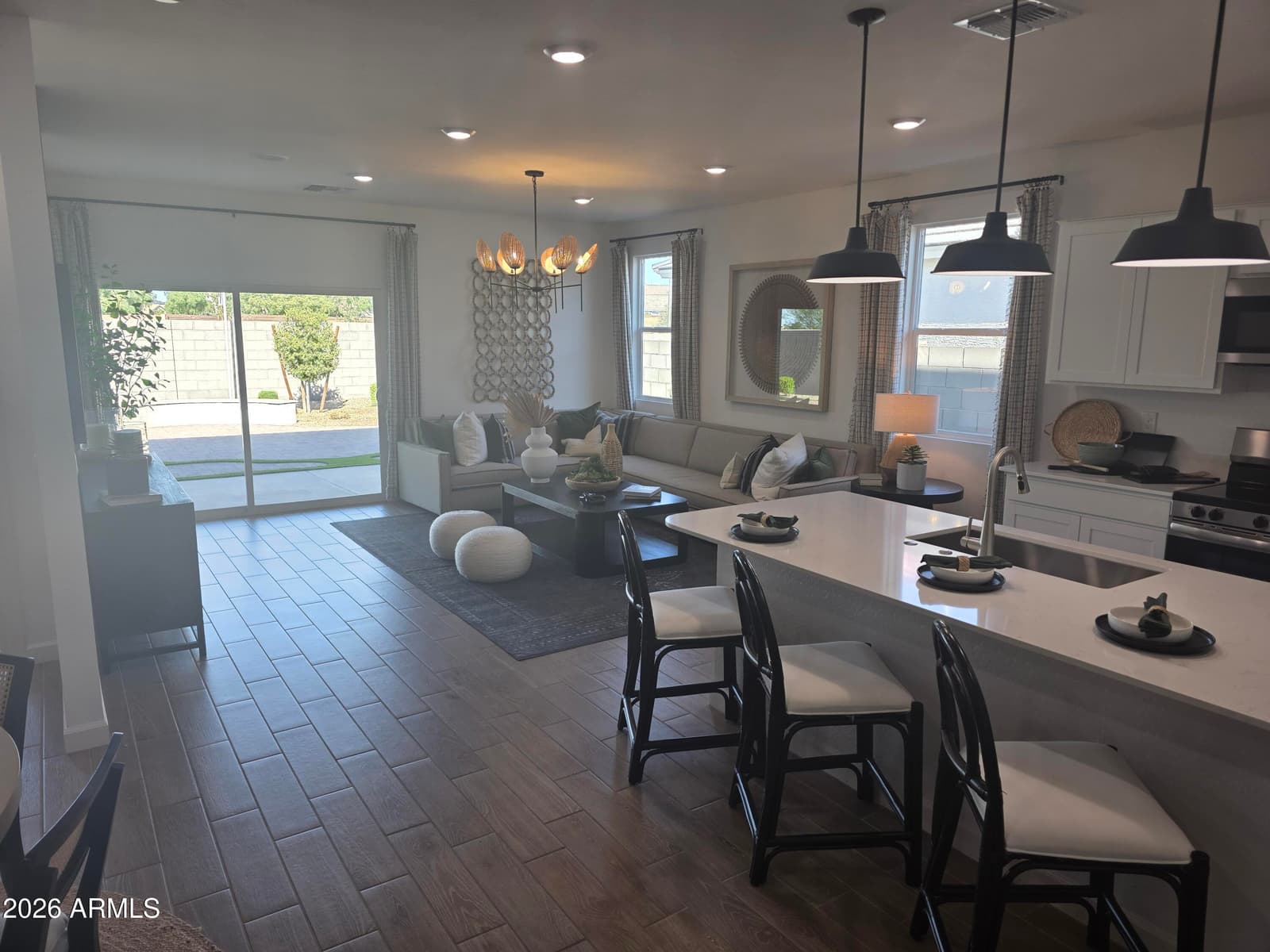 12569 W Davis Lane, Avondale, AZ 85323 — photo 3 of 11