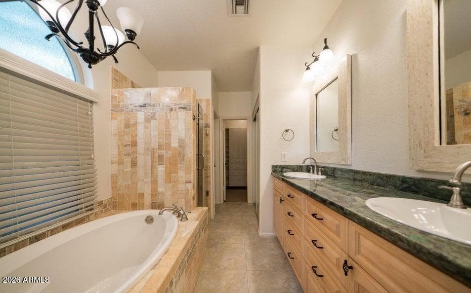 19 W Sarah Lane, Tempe, AZ 85284 — photo 5 of 7