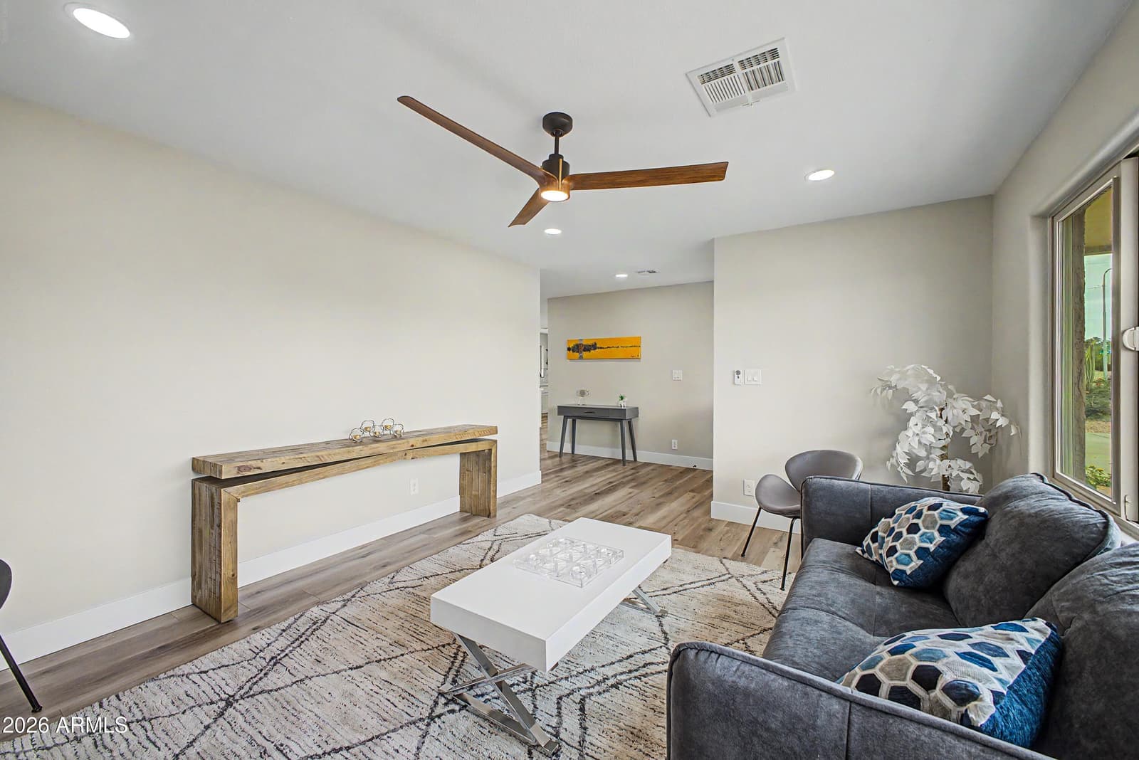 922 E Loyola Drive, Tempe, AZ 85282 — photo 9 of 41