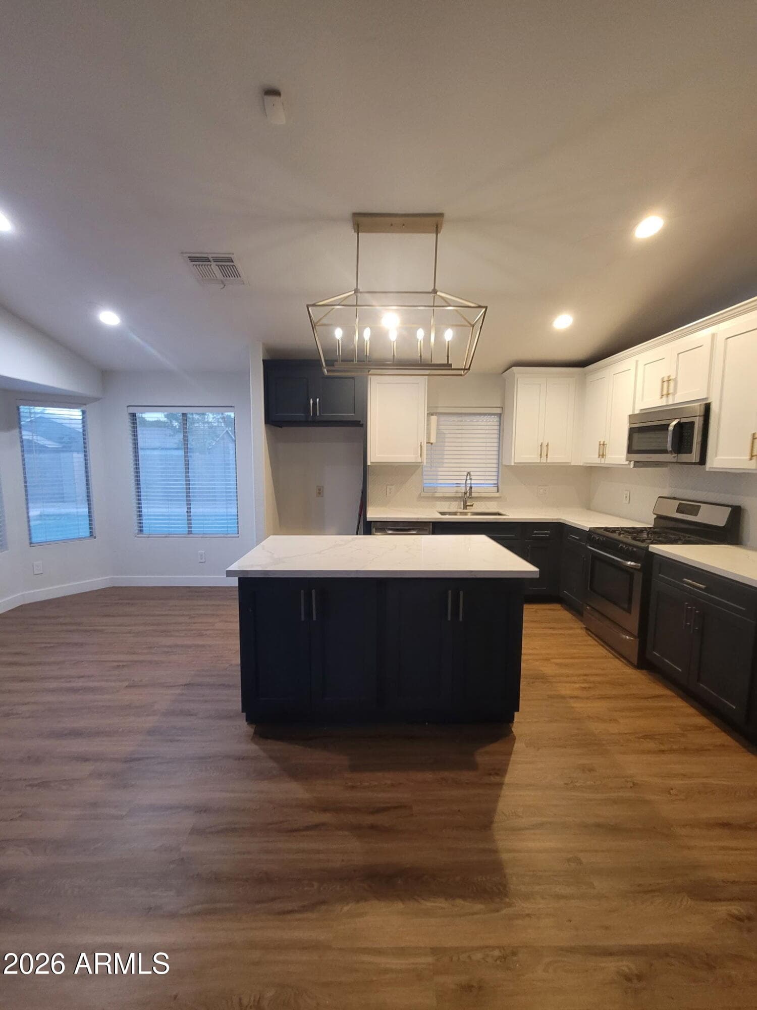 6205 N 89th Avenue N, Glendale, AZ 85305 — photo 5 of 20