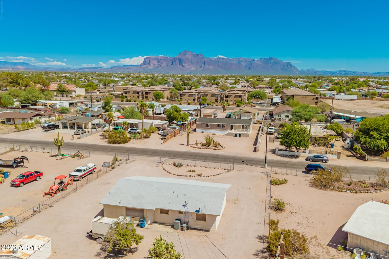 650 S Cornwall Drive, Apache Junction, AZ 85120 — photo 30 of 34
