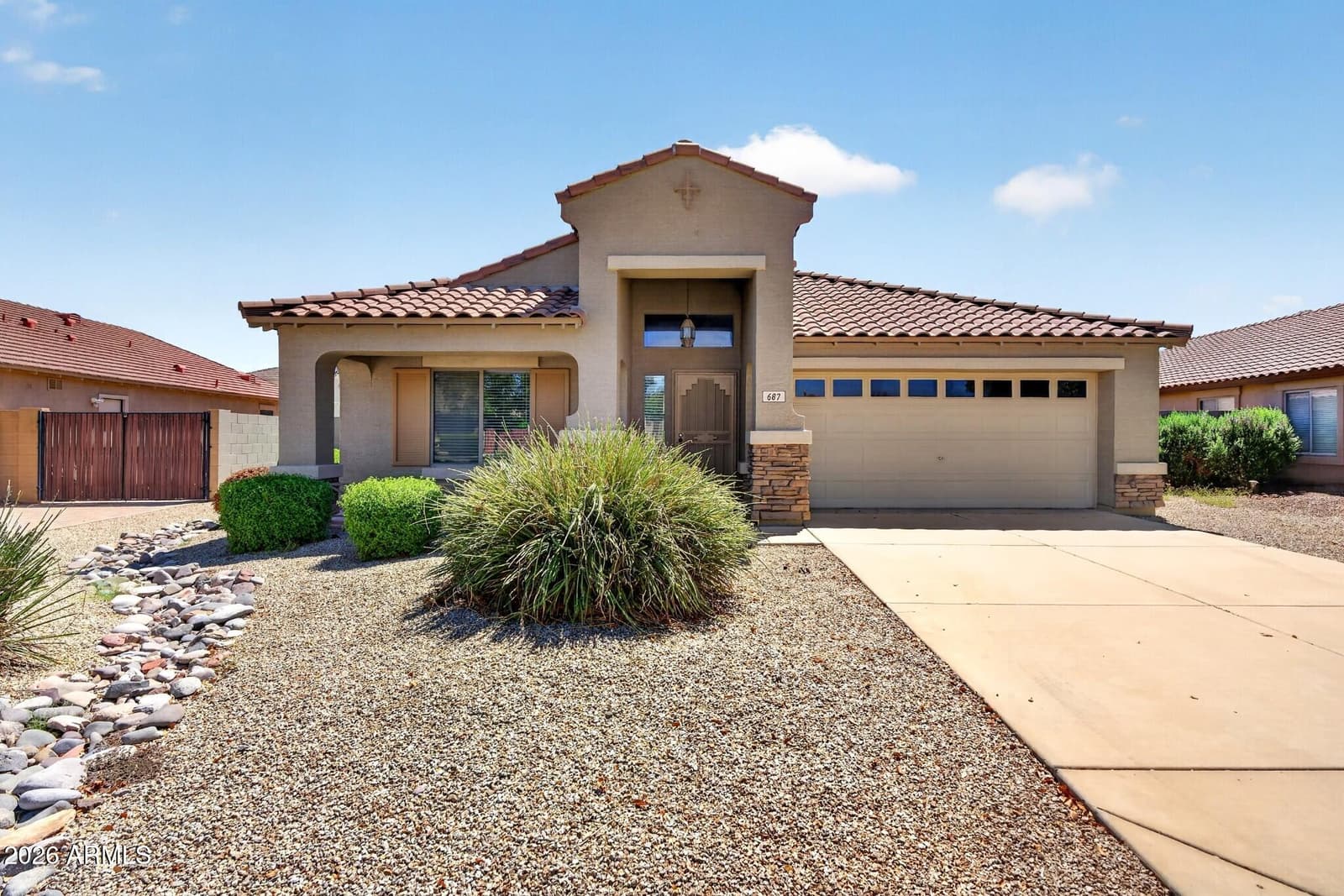 687 E PALOMINO Way, San Tan Valley, AZ 85143