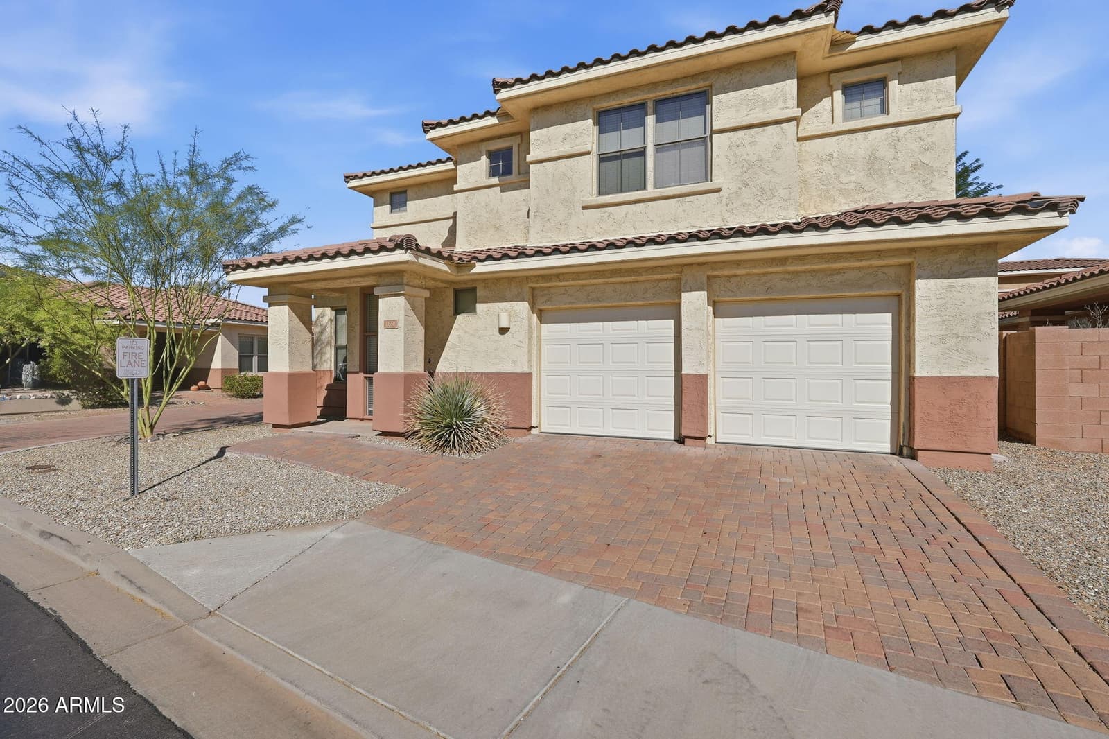 13550 W Cypress Street, Goodyear, AZ 85395 — photo 4 of 29