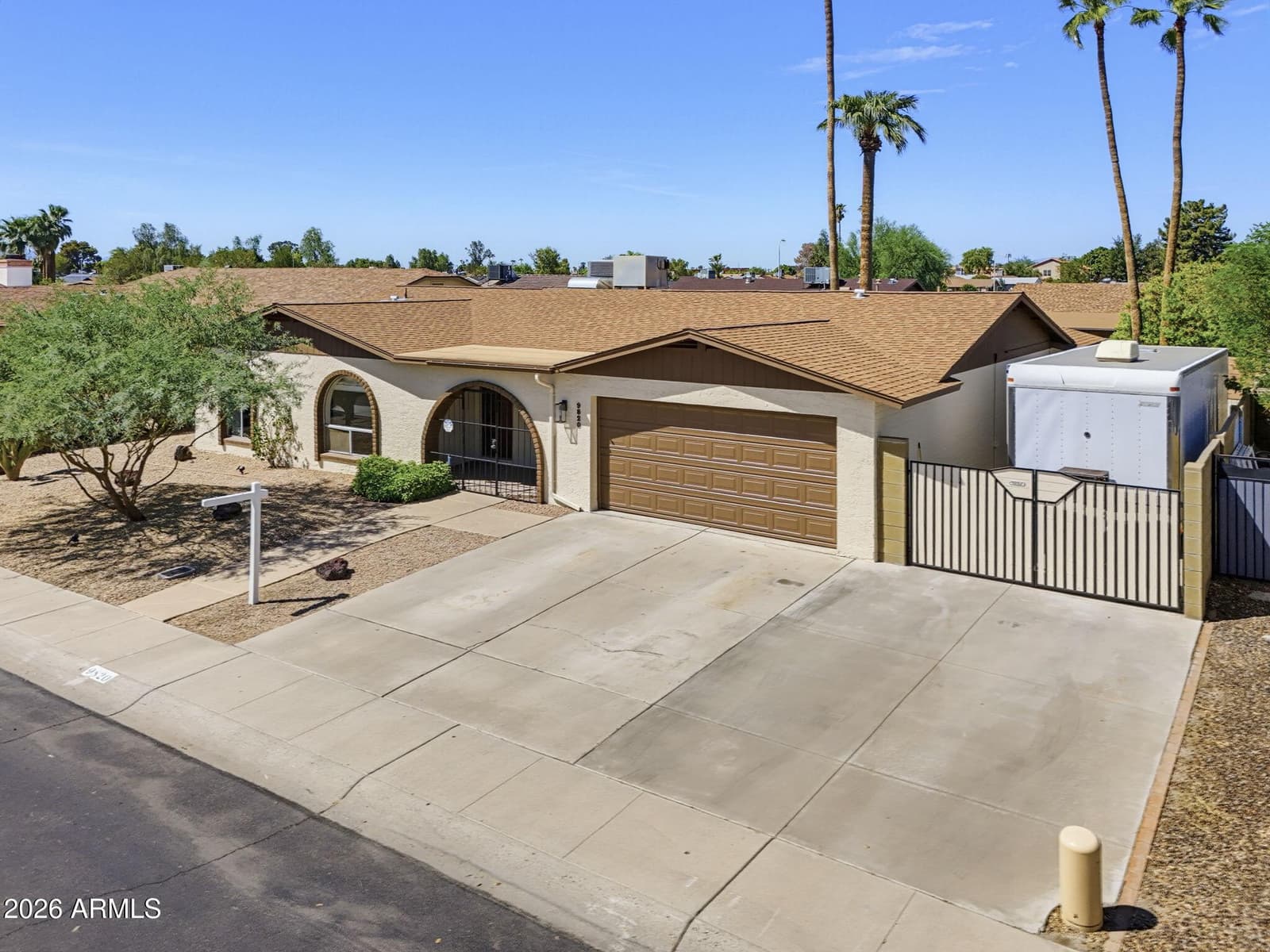 9820 N 56th Avenue, Glendale, AZ 85302 — photo 9 of 61