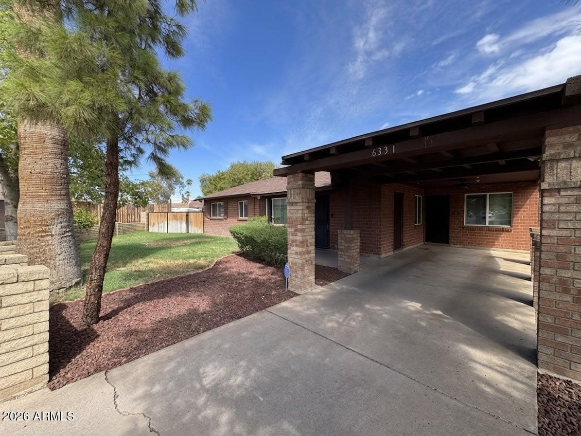 6331 N 31st Drive, Phoenix, AZ 85017 — photo 1 of 34