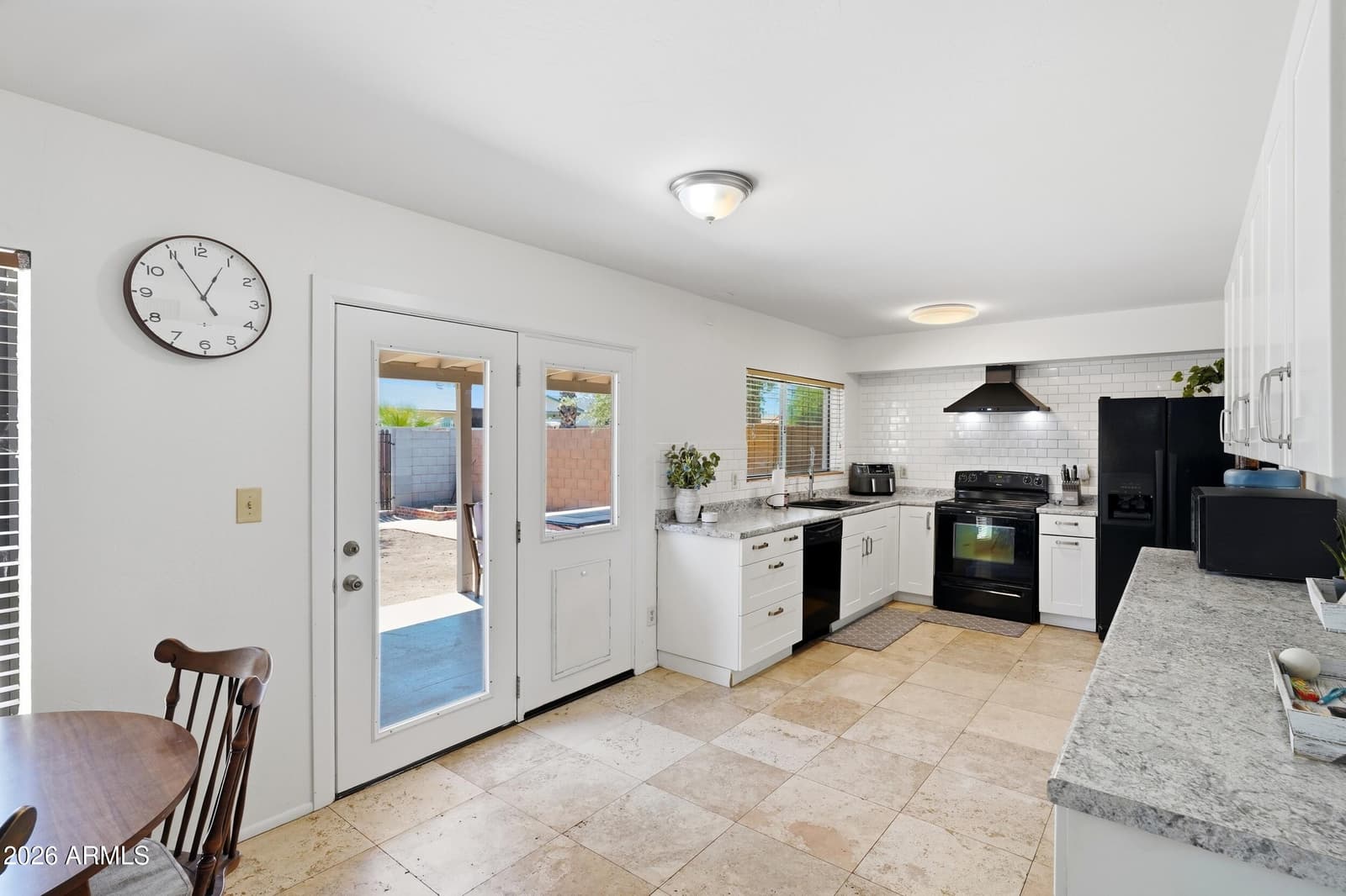 1029 W Carter Drive, Tempe, AZ 85282 — photo 13 of 32