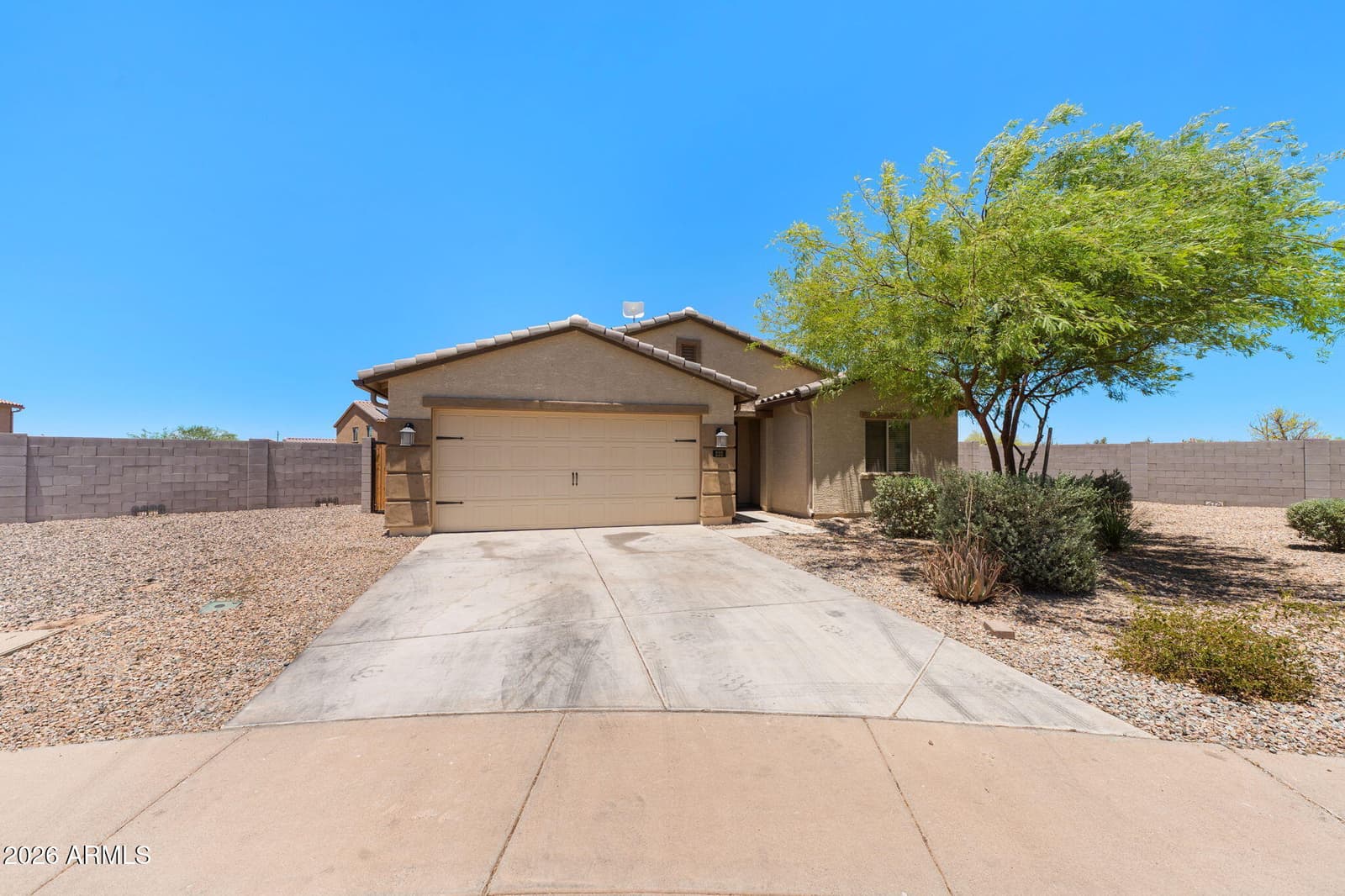 232 S Oak Street, Florence, AZ 85132 — photo 2 of 26