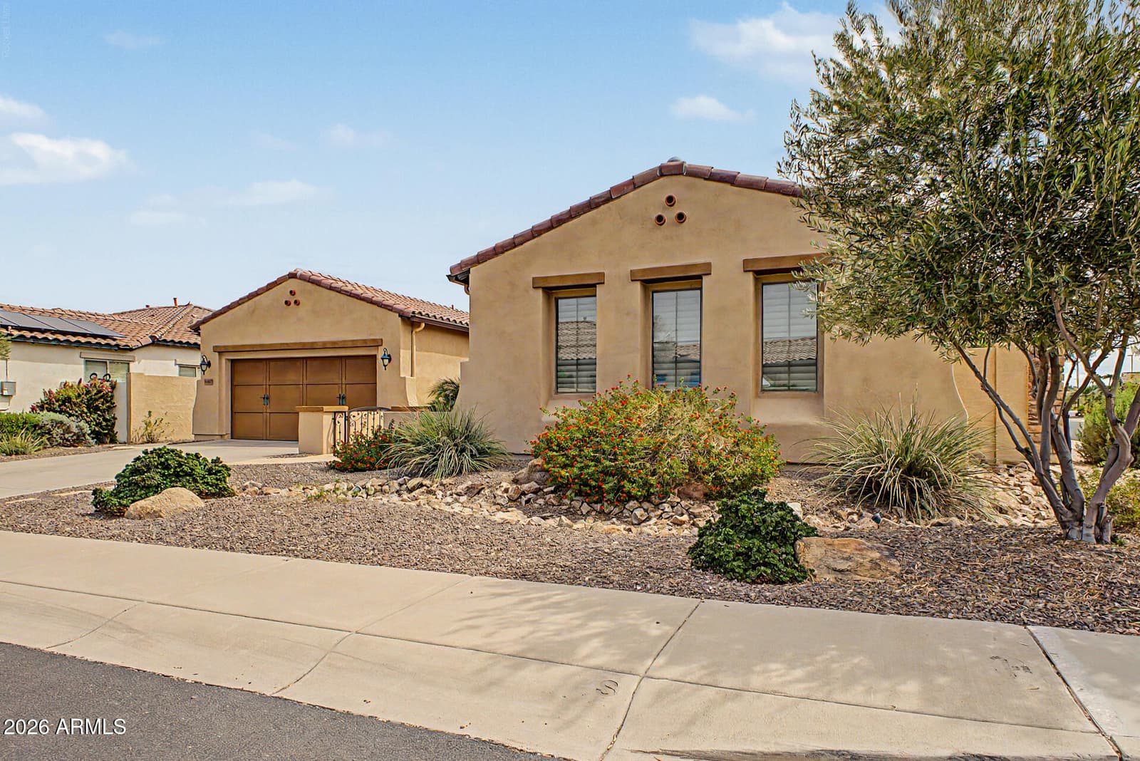 6587 S MARTINGALE Road, Gilbert, AZ 85298