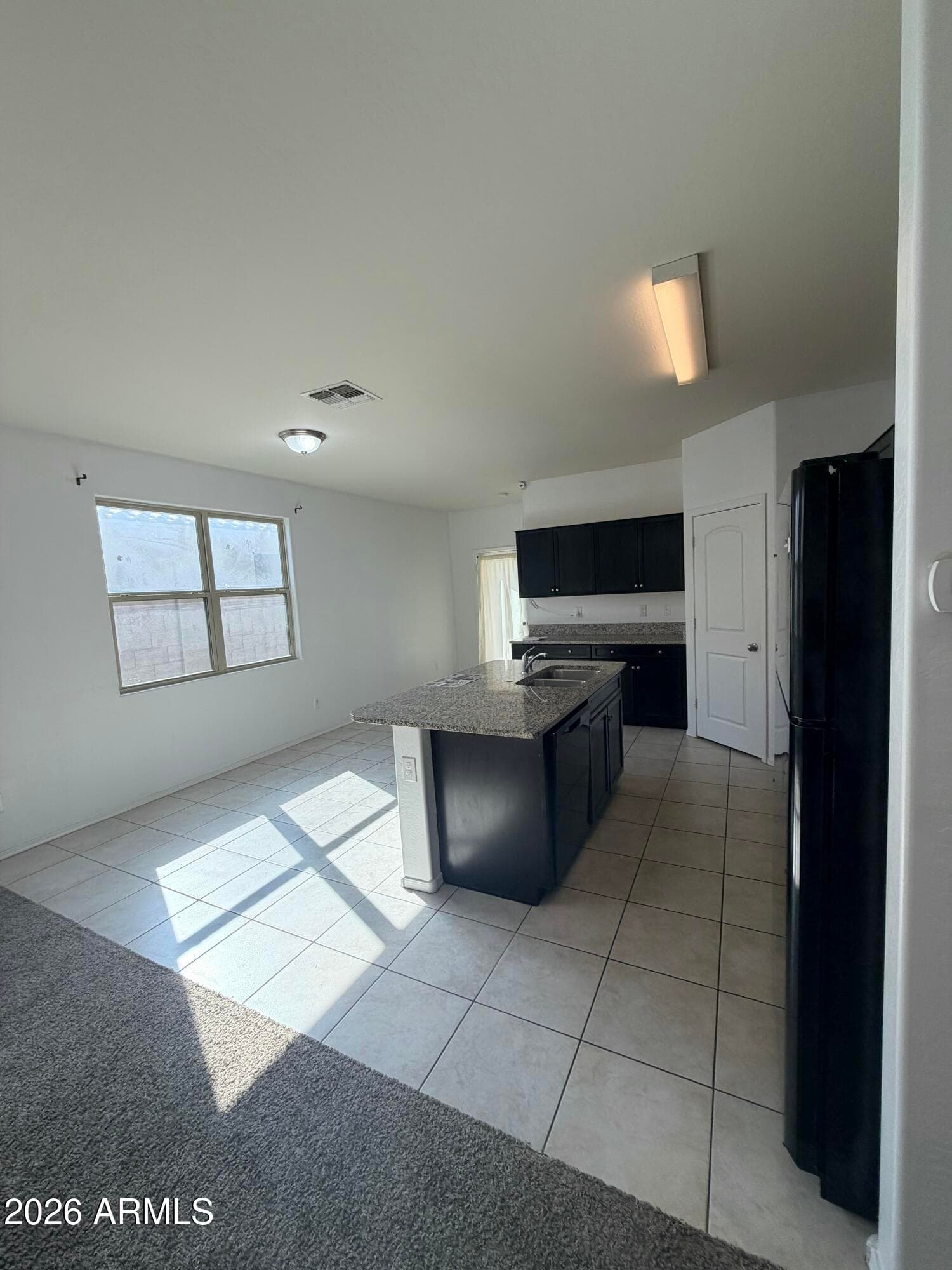 29933 W Whitton Avenue, Buckeye, AZ 85396 — photo 3 of 38