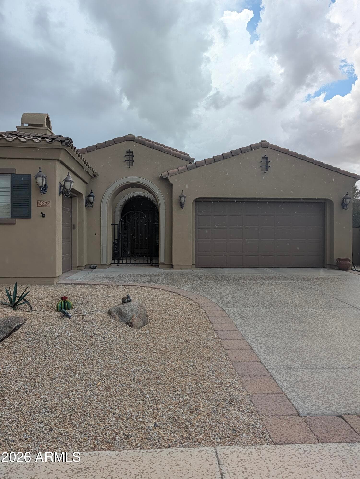 18047 W Narramore Road, Goodyear, AZ 85338 — photo 3 of 48