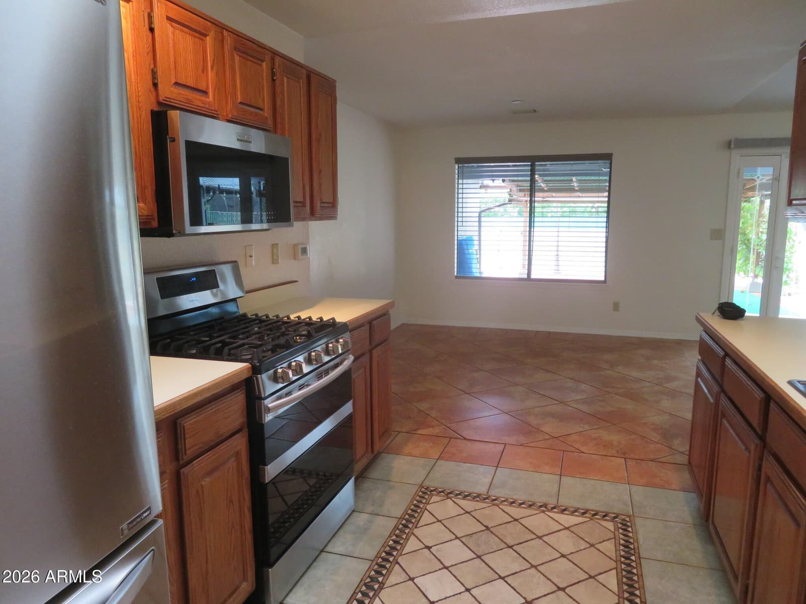 3729 Trevino Drive, Sierra Vista, AZ 85650 — photo 9 of 39