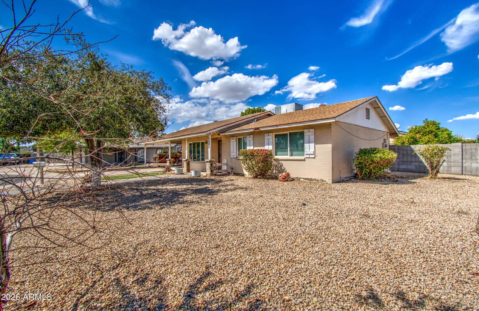 7530 W Roma Avenue, Phoenix, AZ 85033 — photo 5 of 40