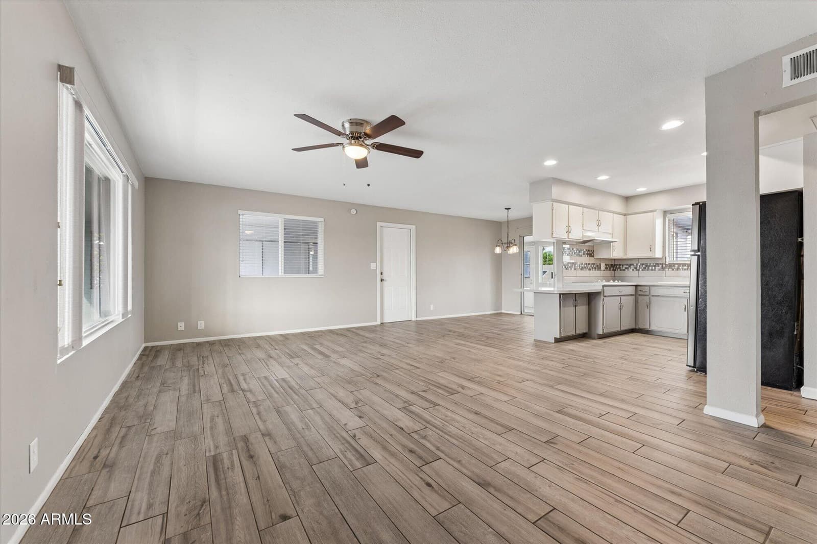 5422 E University Drive, Mesa, AZ 85205 — photo 3 of 29