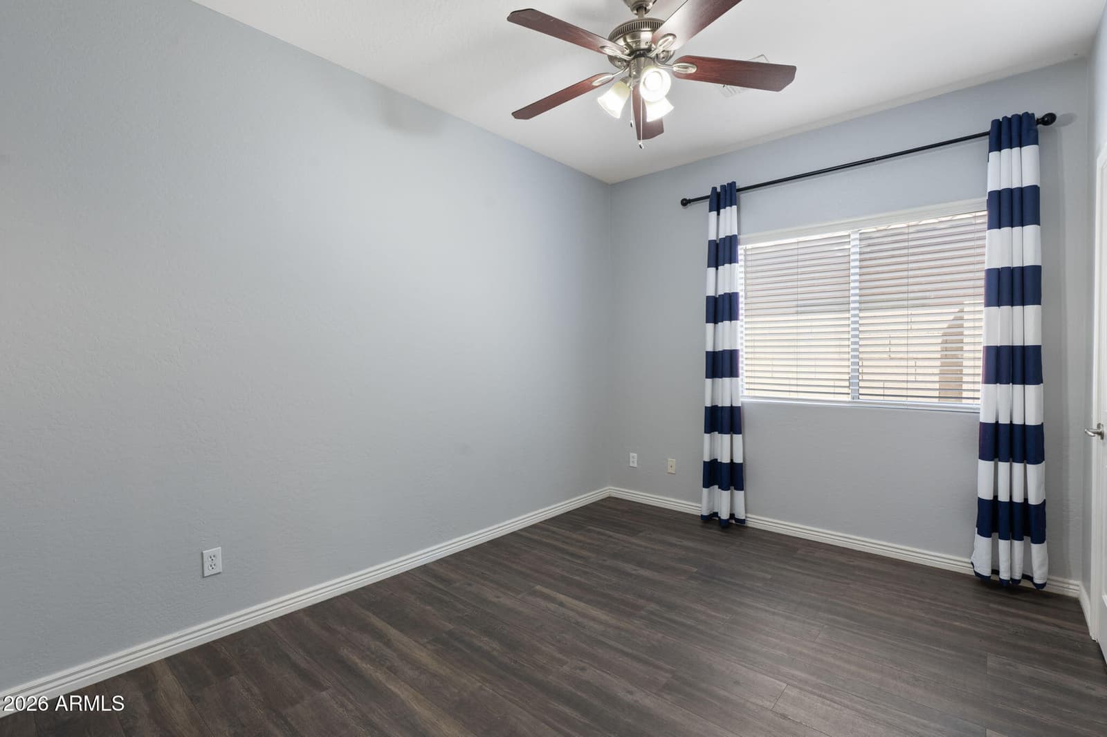 5218 W Buckskin Trail, Phoenix, AZ 85083 — photo 15 of 39