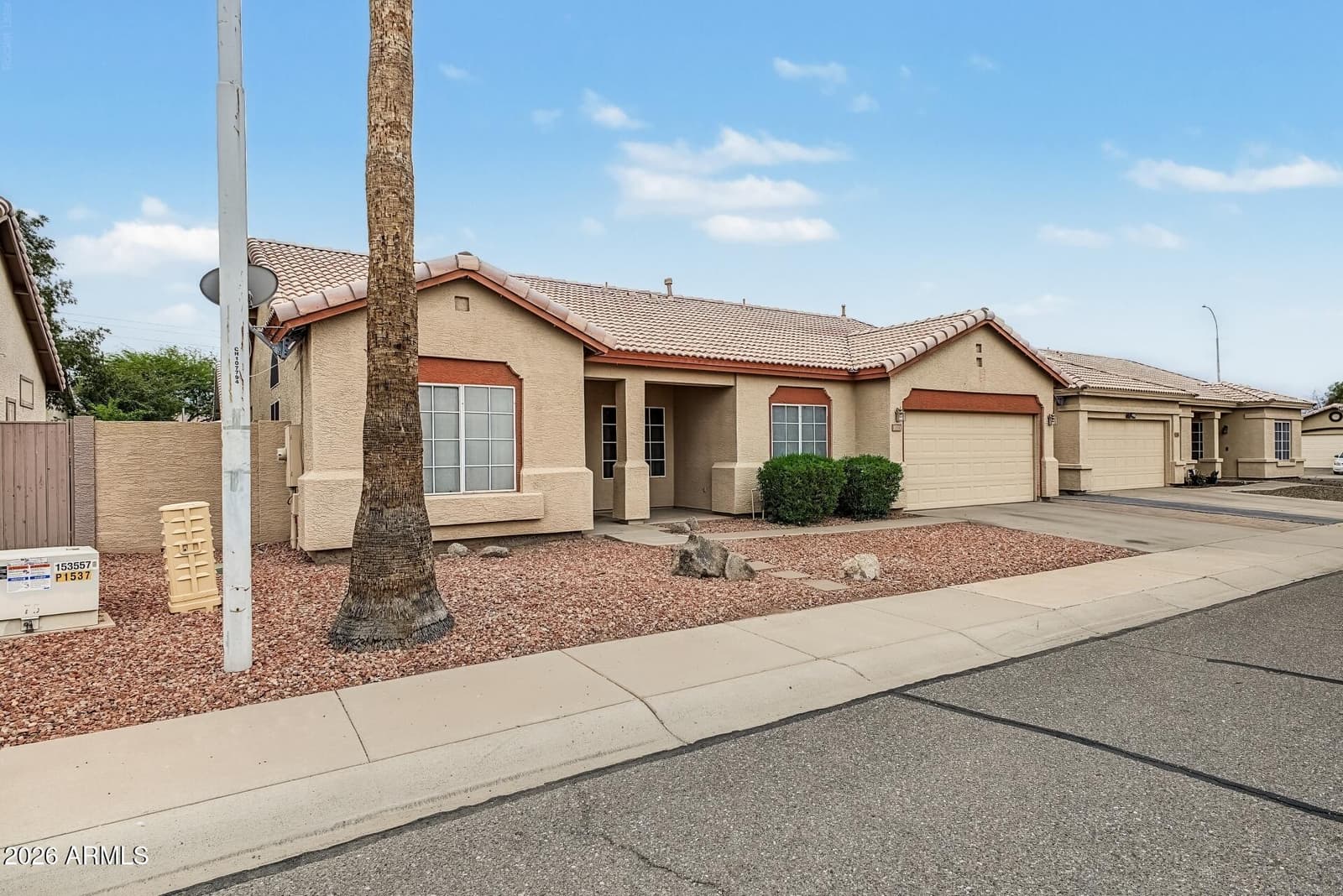 1723 E Constitution Drive, Chandler, AZ 85225 — photo 5 of 55