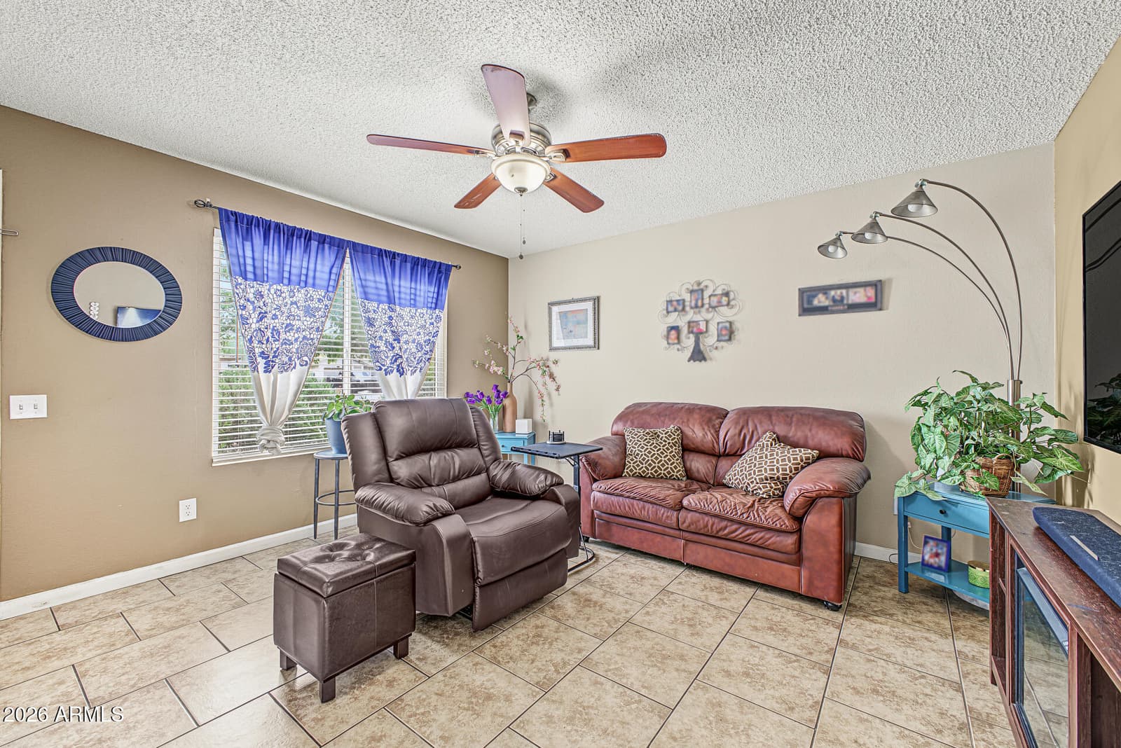 3214 W Mohawk Lane, Phoenix, AZ 85027 — photo 5 of 30