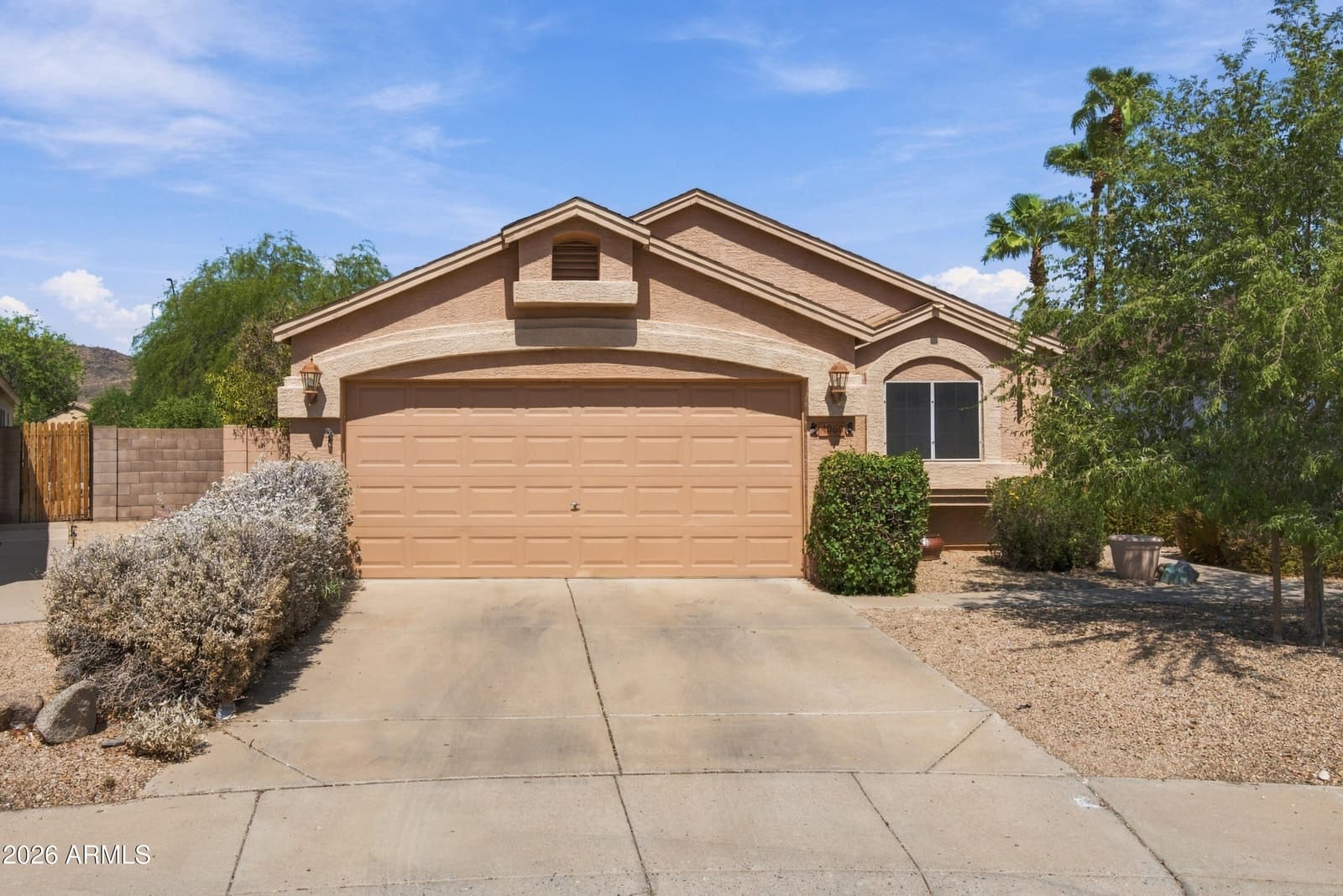 4060 W VILLA LINDA Drive, Glendale, AZ 85310