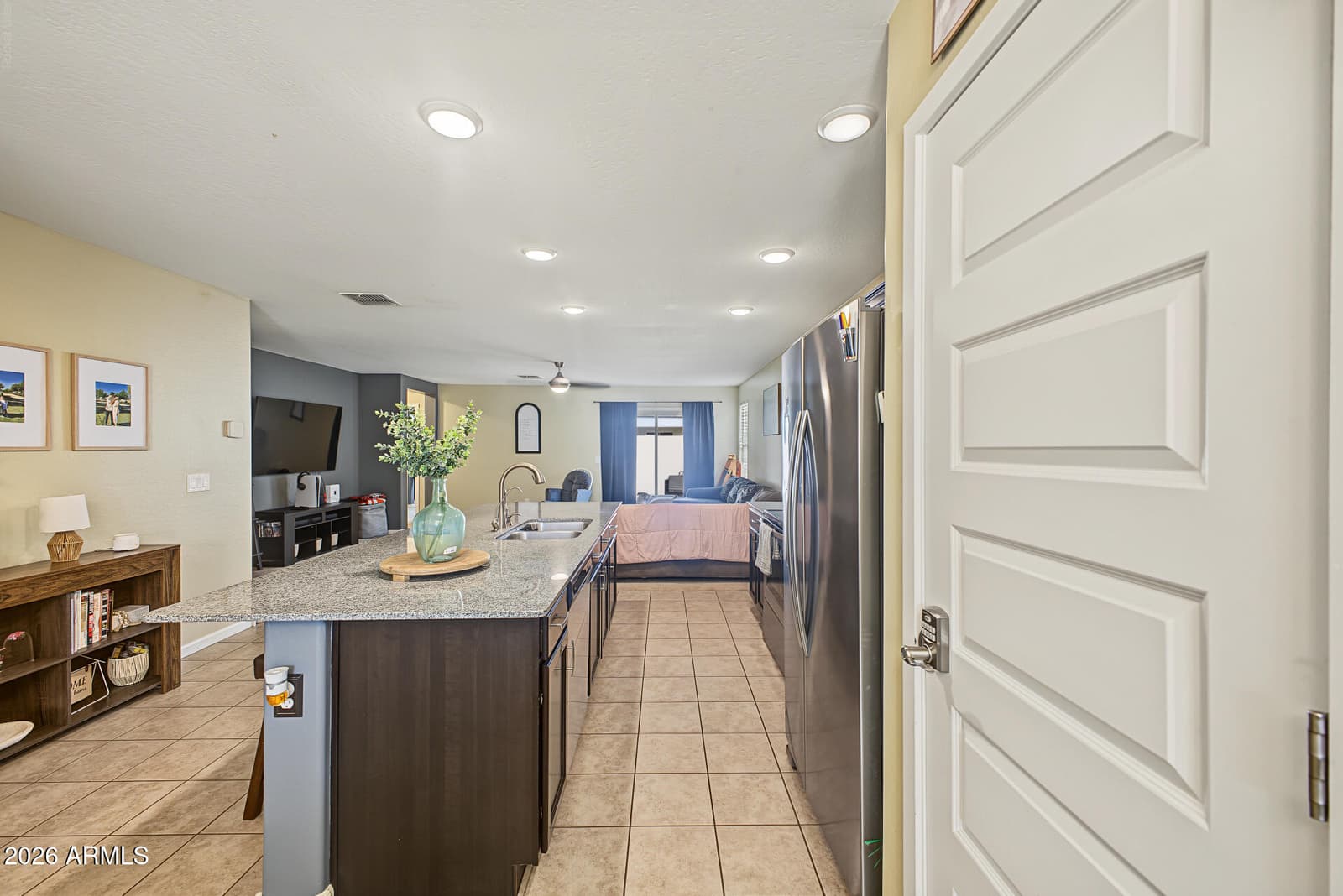 732 W Jardin Drive, Casa Grande, AZ 85122 — photo 8 of 30