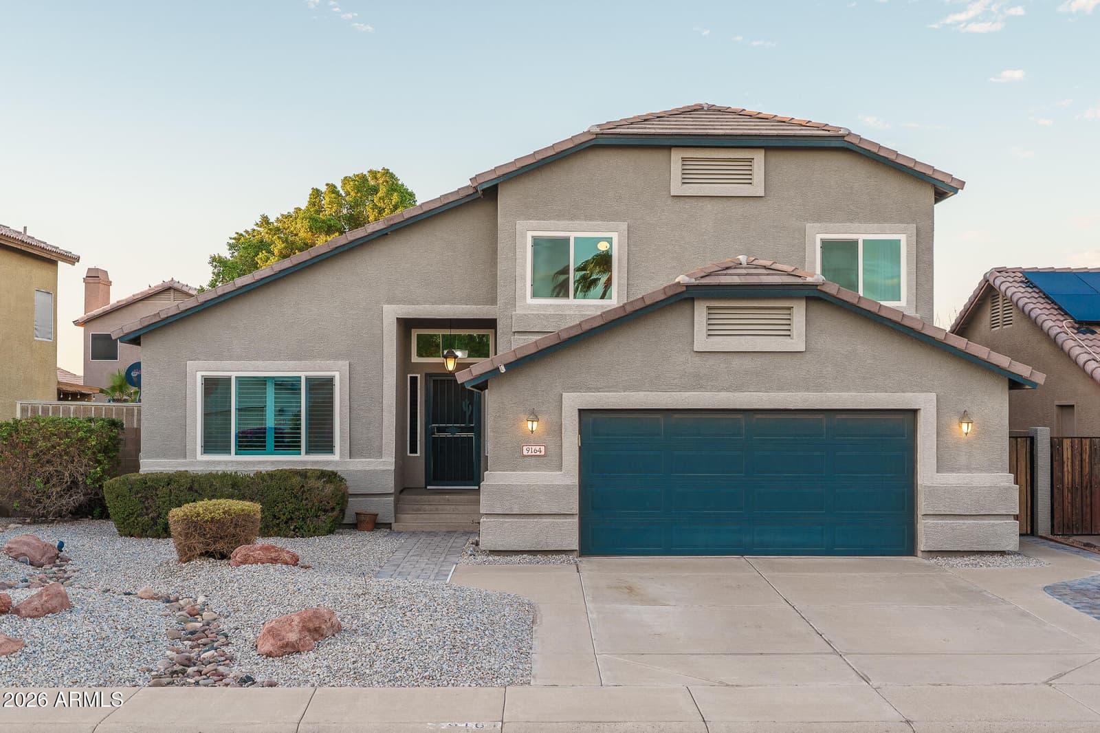 9164 W PARADISE Lane, Peoria, AZ 85382