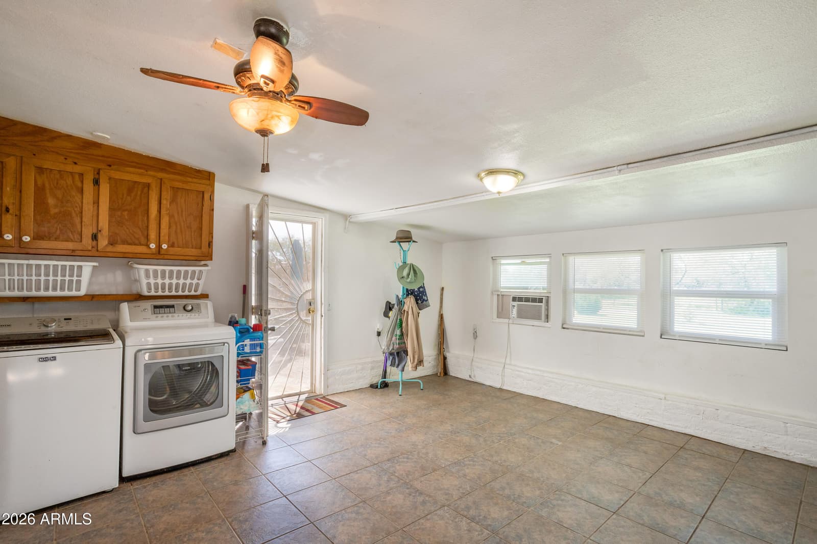 150 E Oak Street, Huachuca City, AZ 85616 — photo 14 of 35