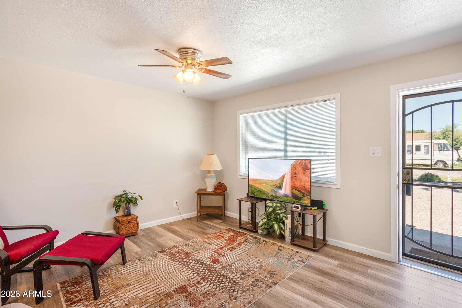 150 E Oak Street, Huachuca City, AZ 85616 — photo 3 of 35