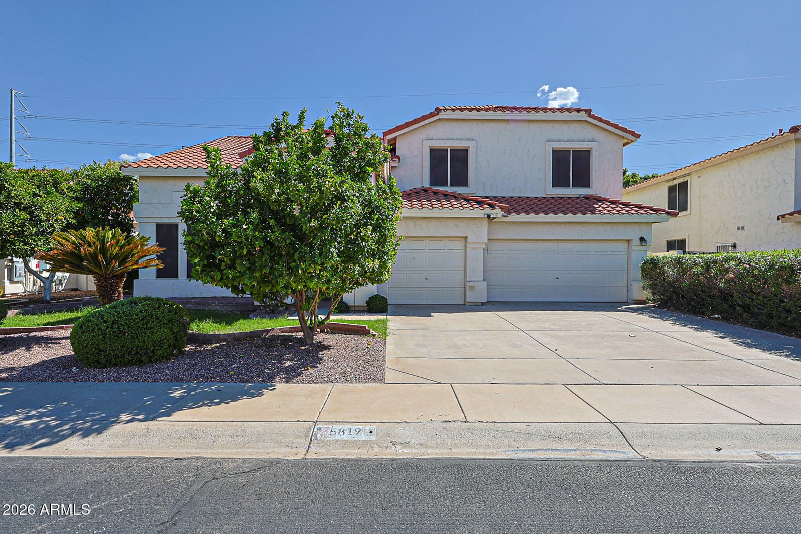 5819 W Wethersfield Drive, Glendale, AZ 85304 — photo 3 of 37