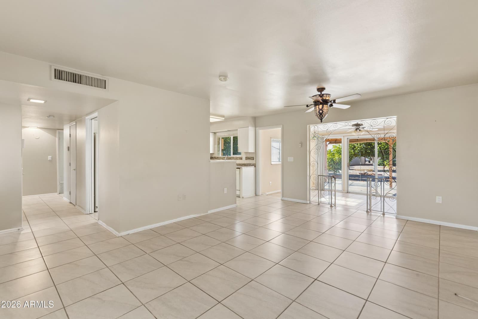 10229 W Pinehurst Drive, Sun City, AZ 85351 — photo 2 of 21