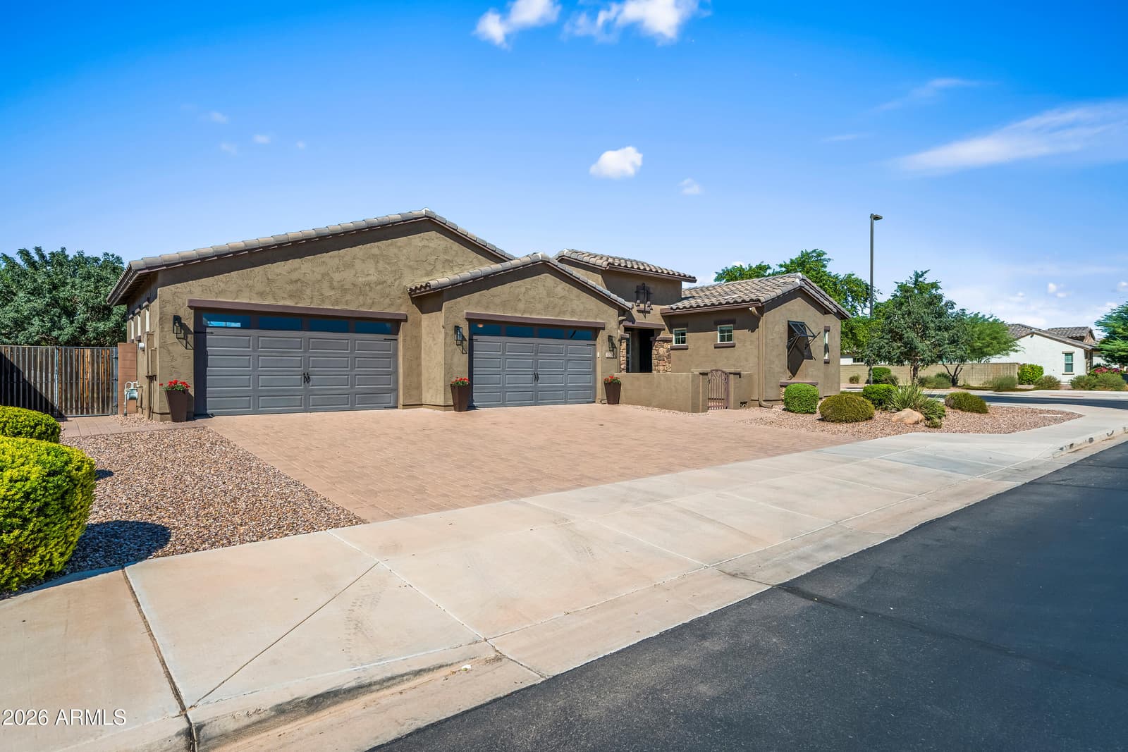 3270 E Azalea Drive, Chandler, AZ 85286 — photo 3 of 51